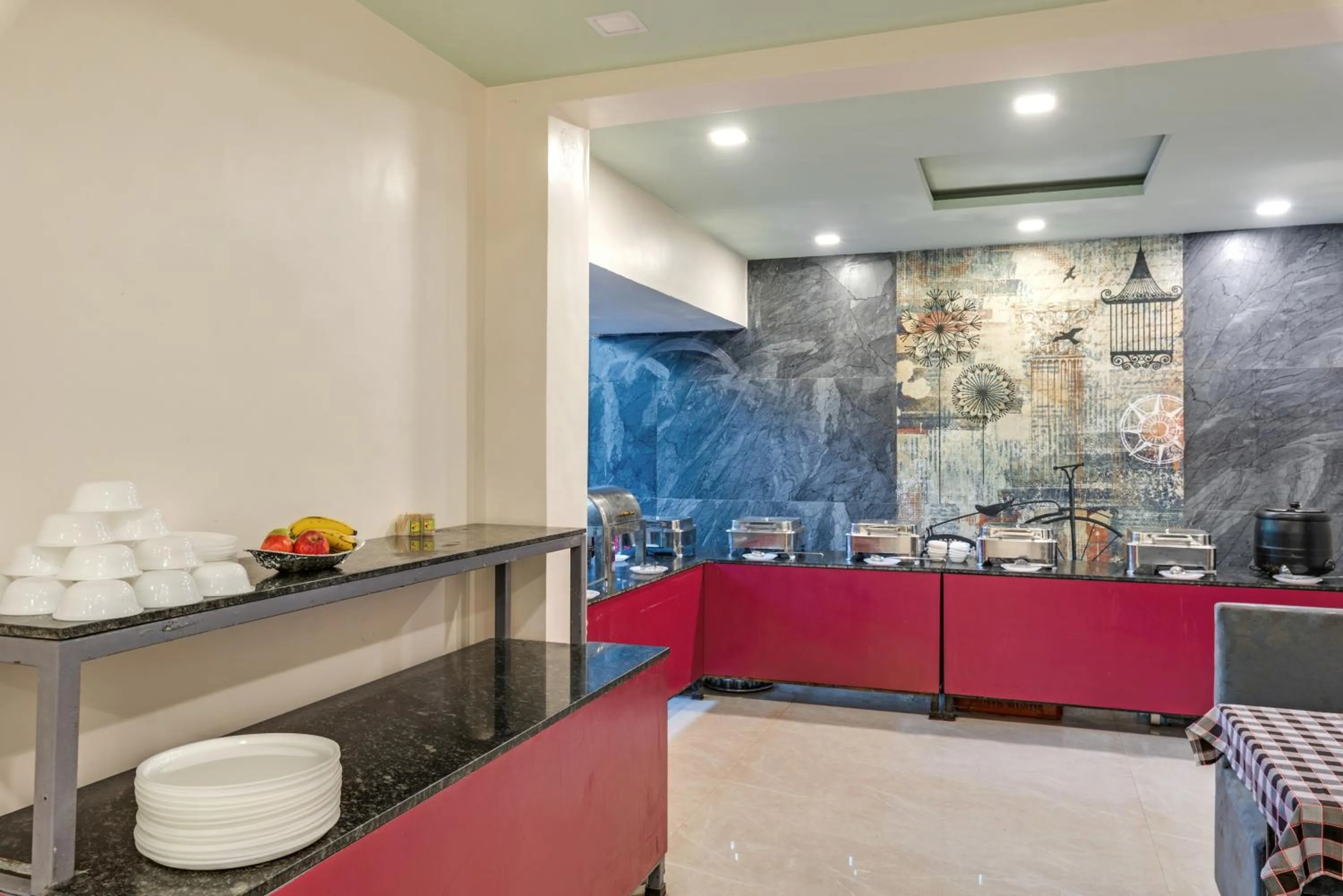 Restaurant/places to eat in Emerald Retreat