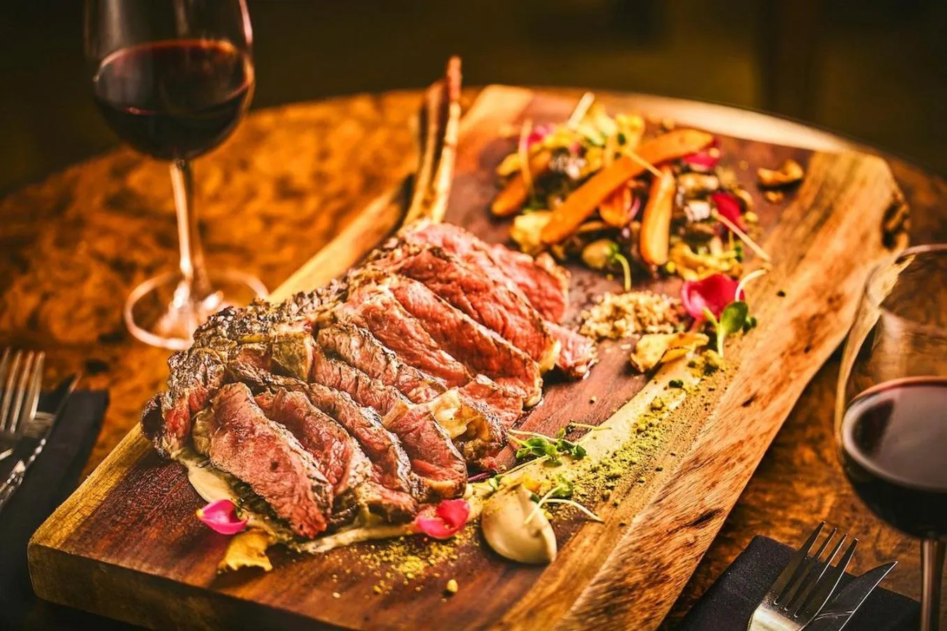 Restaurant/places to eat in Apótek Hotel Reykjavík by Keahotels