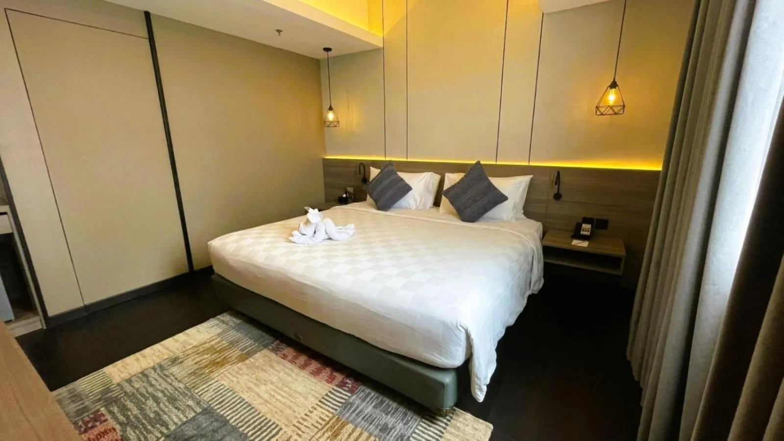Bedroom, Bed in Citadines Connect Airport Jakarta Hotel