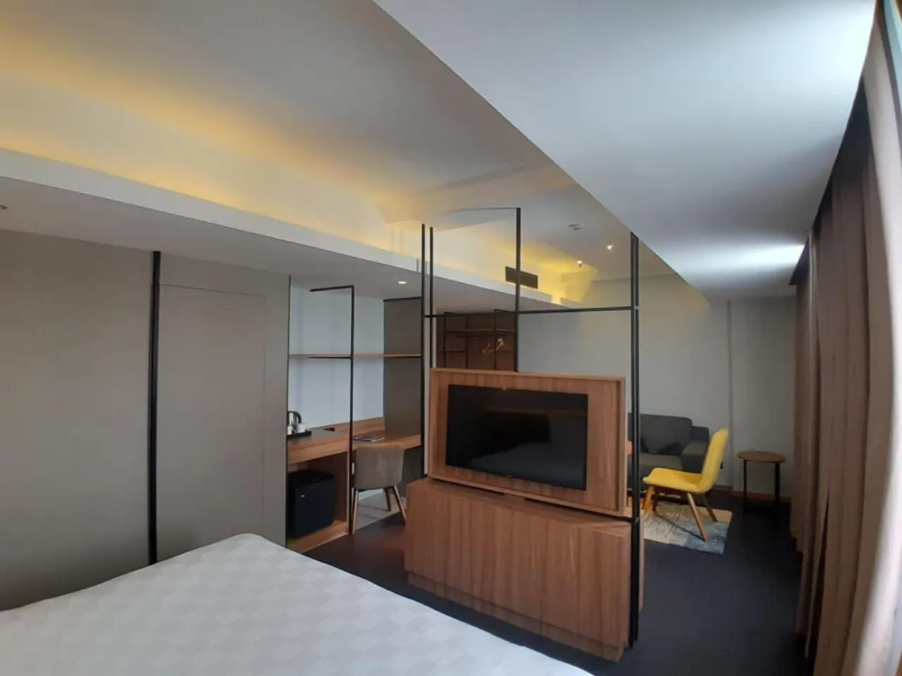 Bedroom, Bed in Citadines Connect Airport Jakarta Hotel