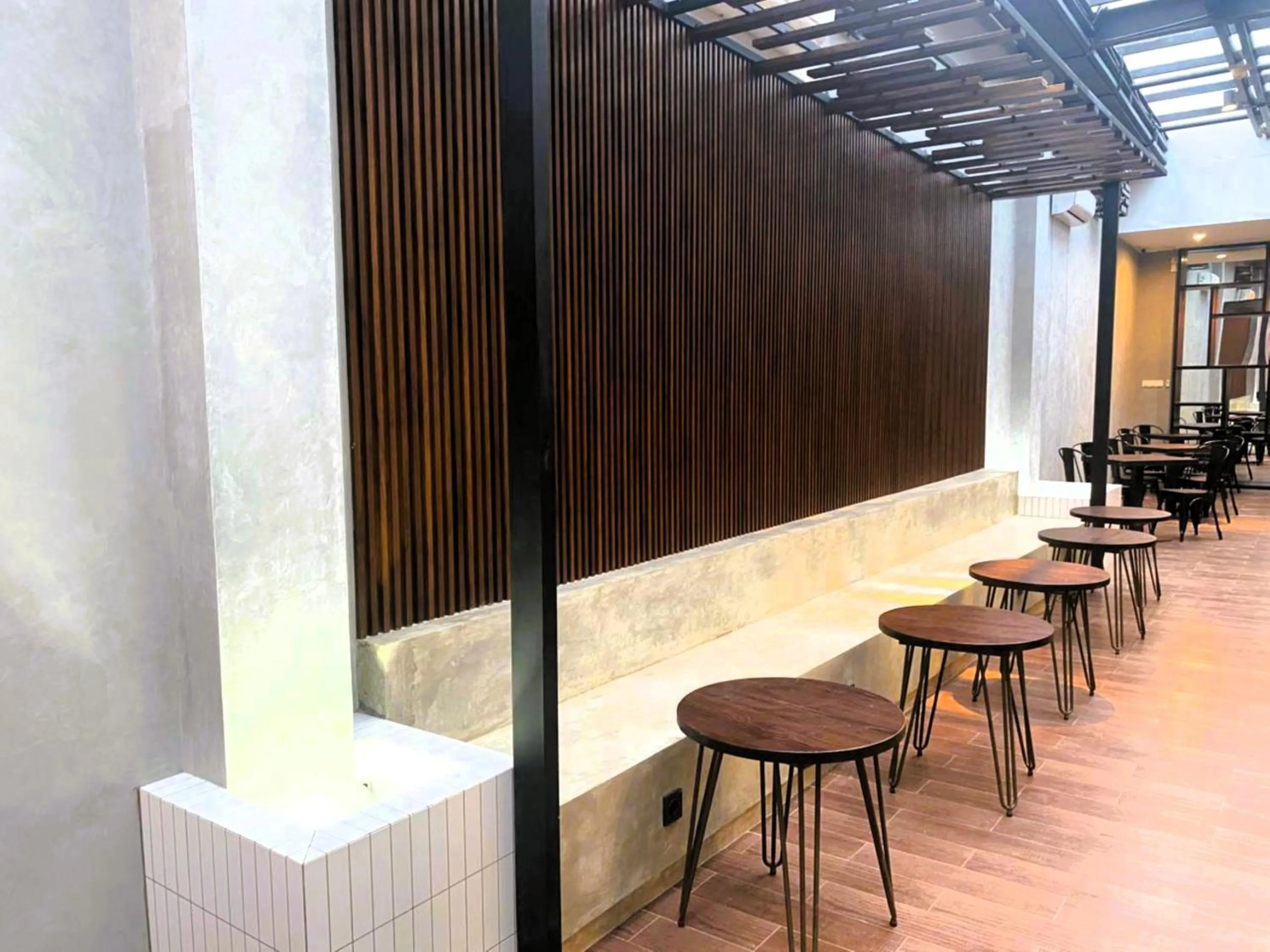 Restaurant/places to eat in Citadines Connect Airport Jakarta Hotel