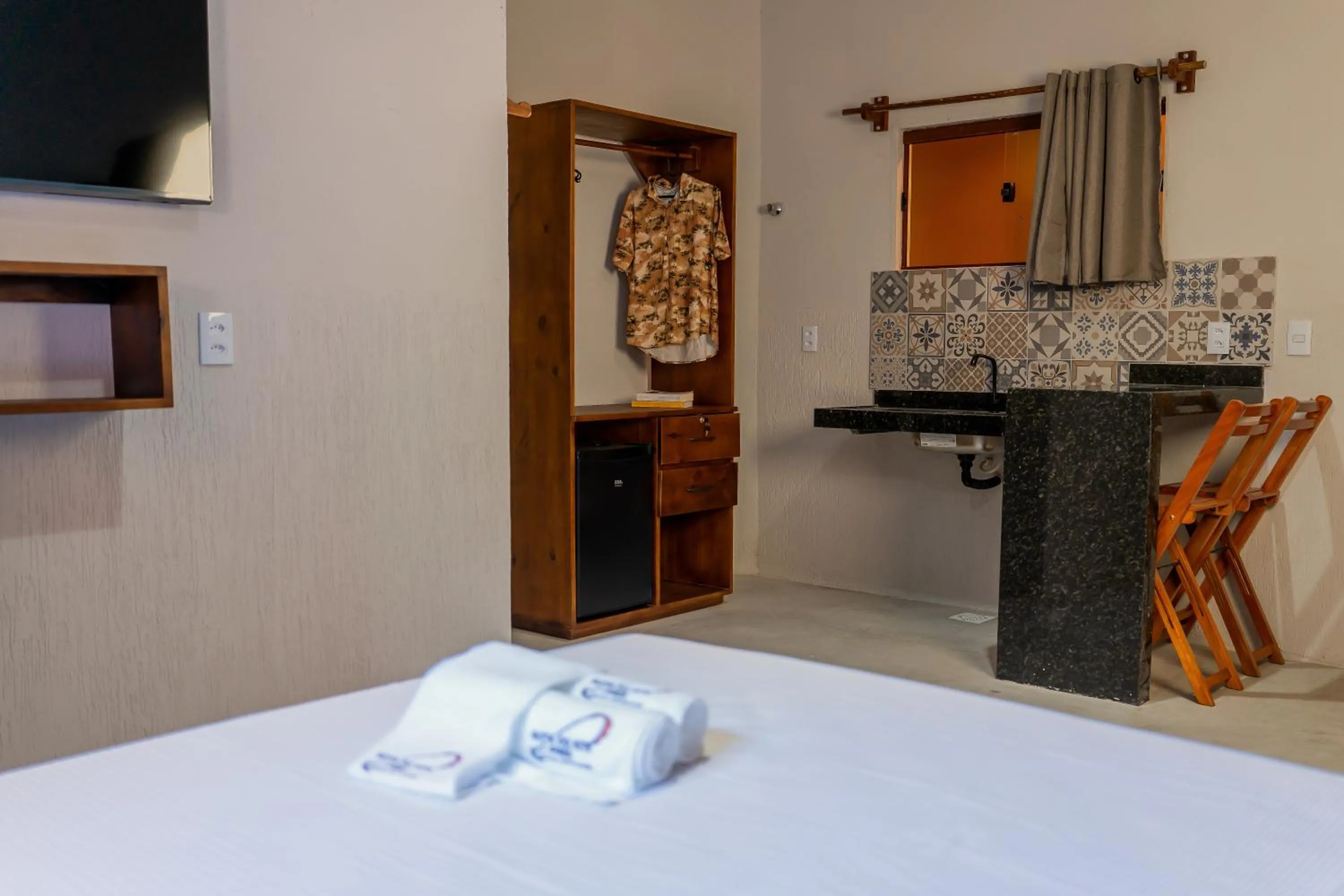 Photo of the whole room, Bed in Pousada Rota do Kite Preá