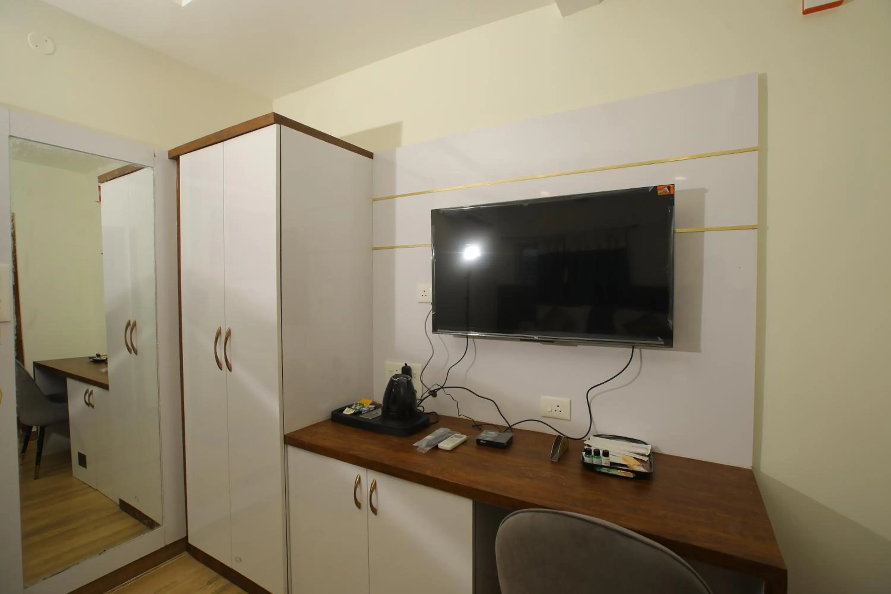 RADHA RANI RESIDENCY