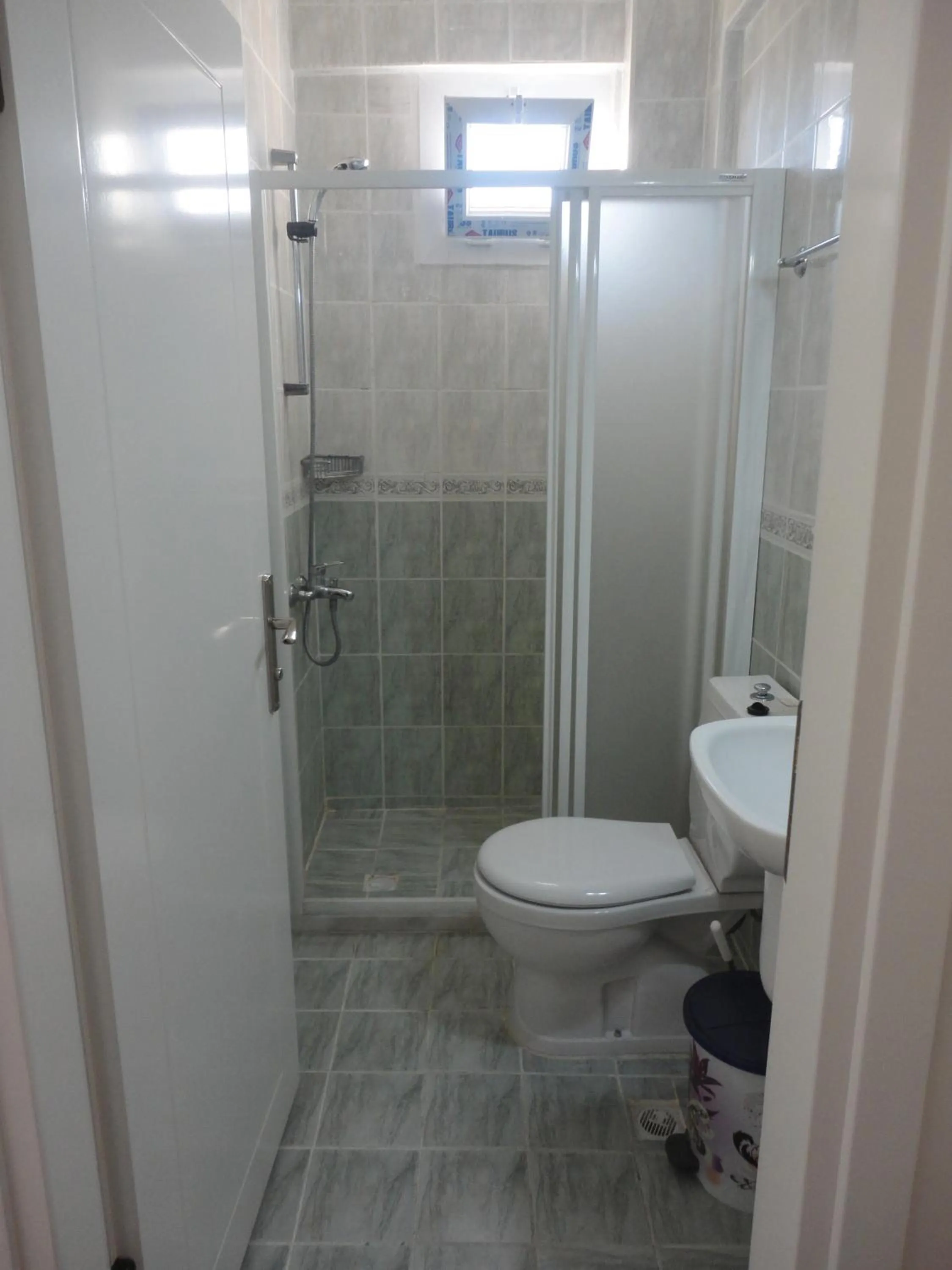 Bathroom in Cicek Hotel & Apartments