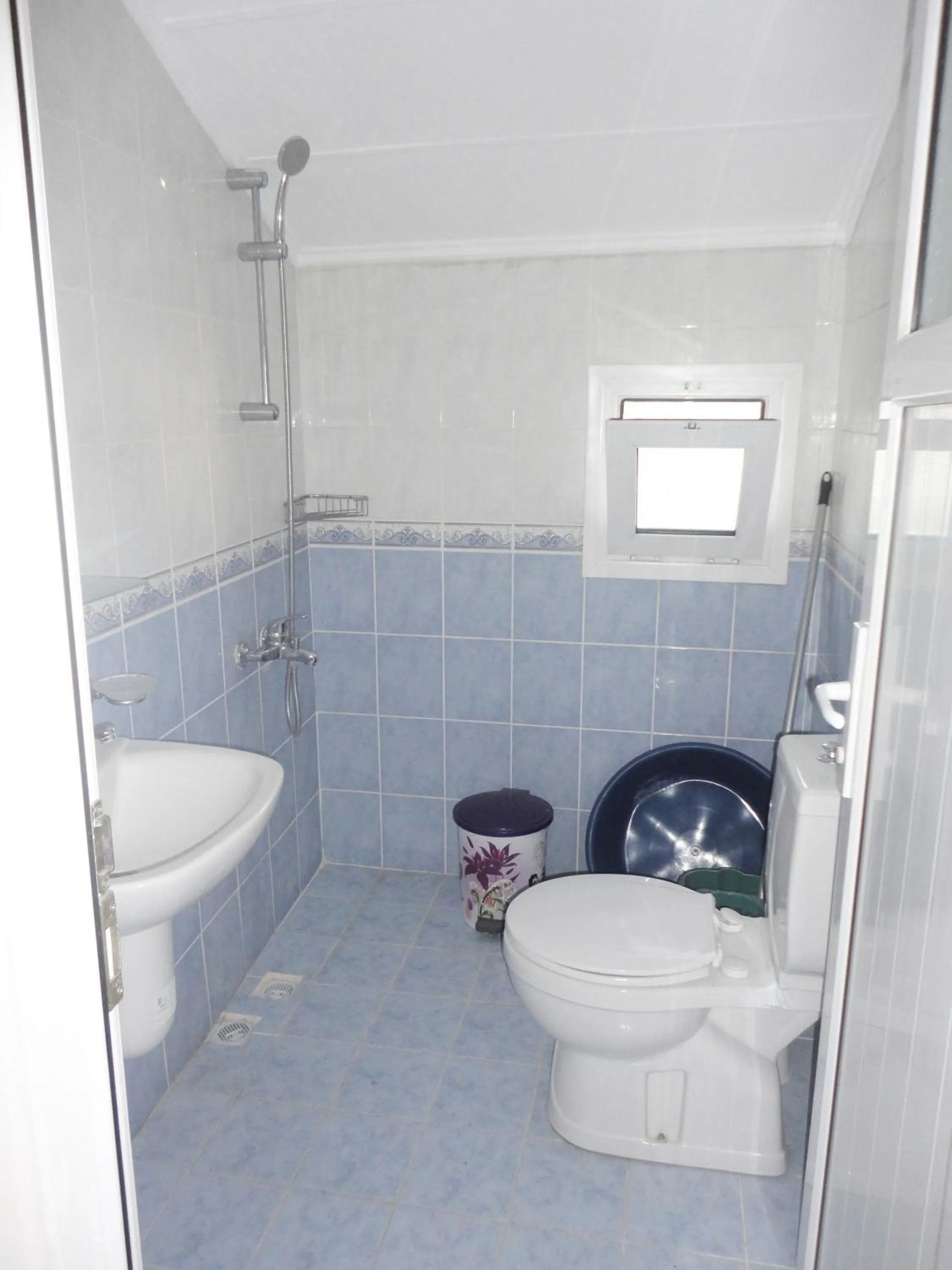 Bathroom in Cicek Hotel & Apartments