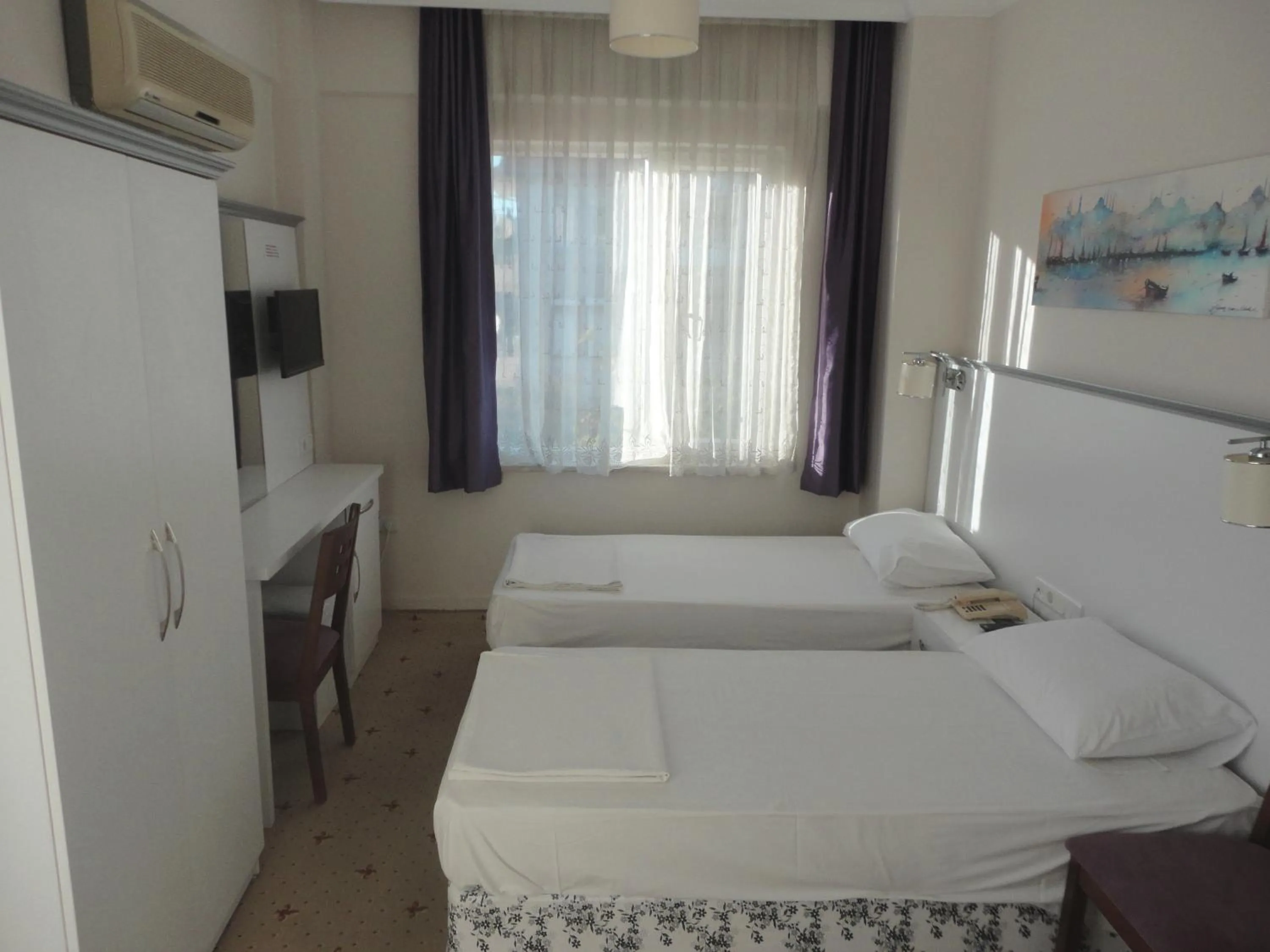 Photo of the whole room, Bed in Cicek Hotel & Apartments