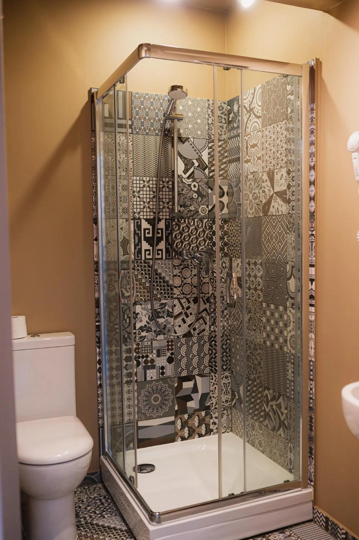 Shower in Jēkaba sēta