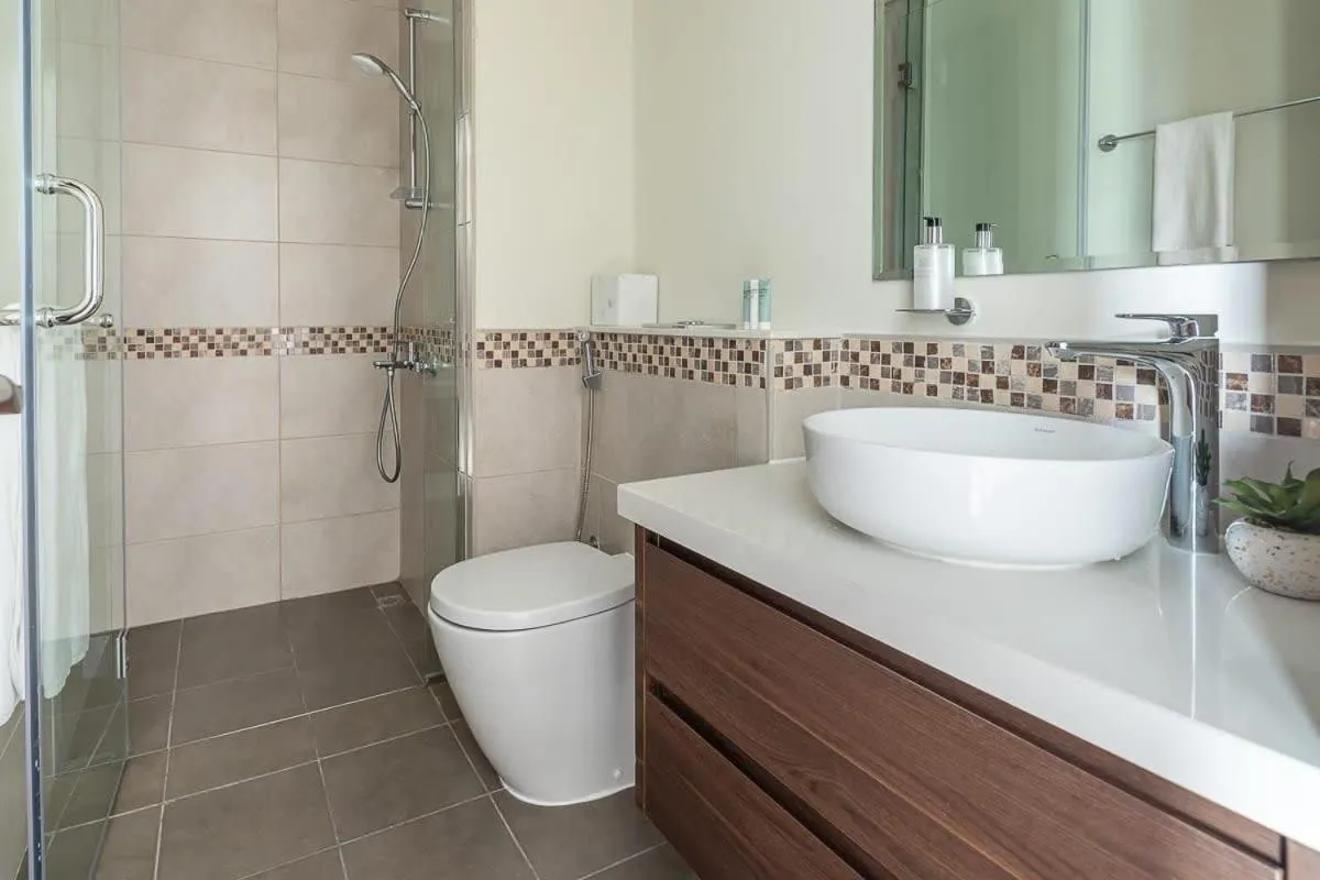 Frank Porter - Reva Residences