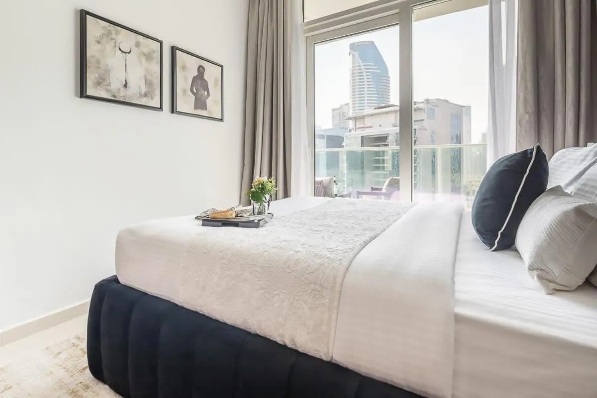 Bed in Frank Porter - Reva Residences