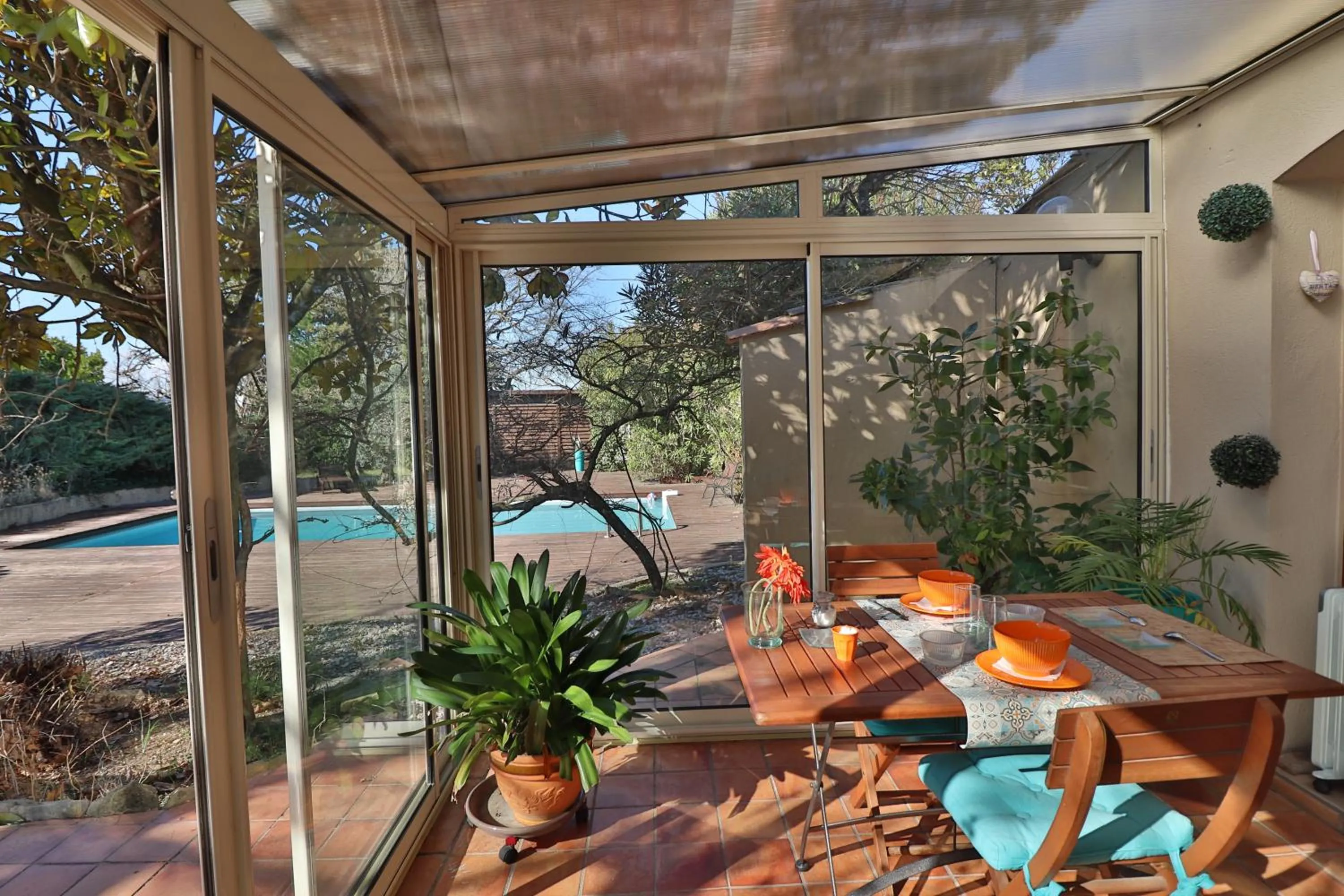 Food and drinks in Le Mas de Bertagne