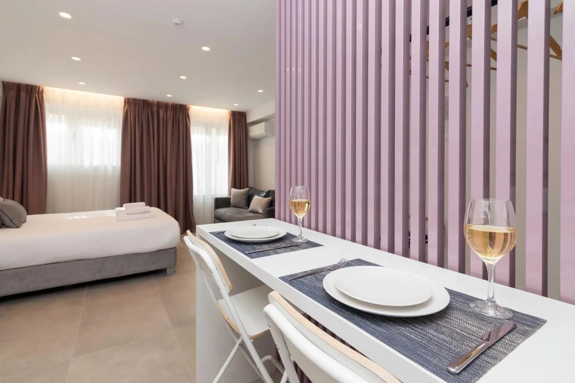 Bed in Athens Theatrou Apartments