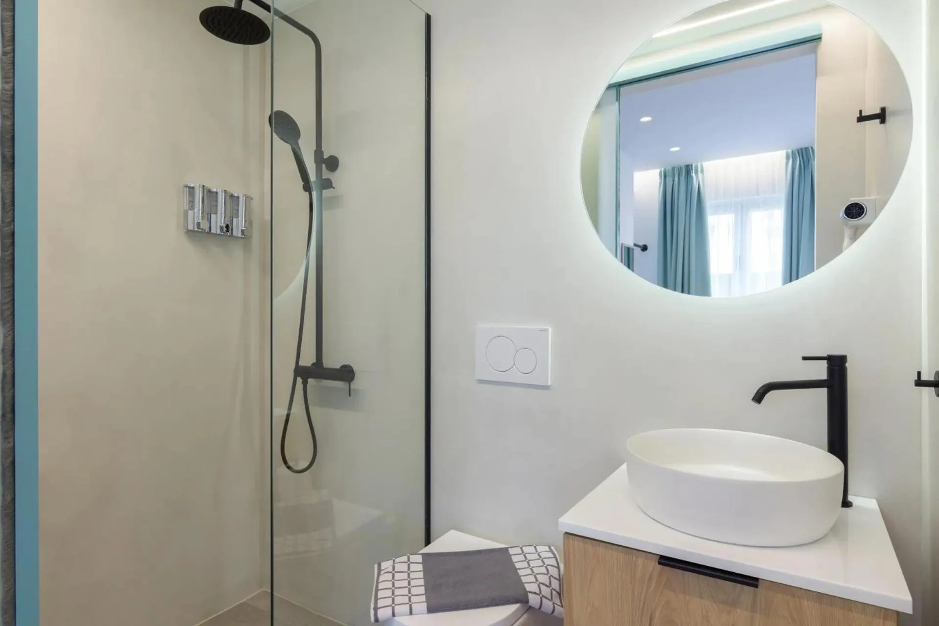 Athens Theatrou Apartments