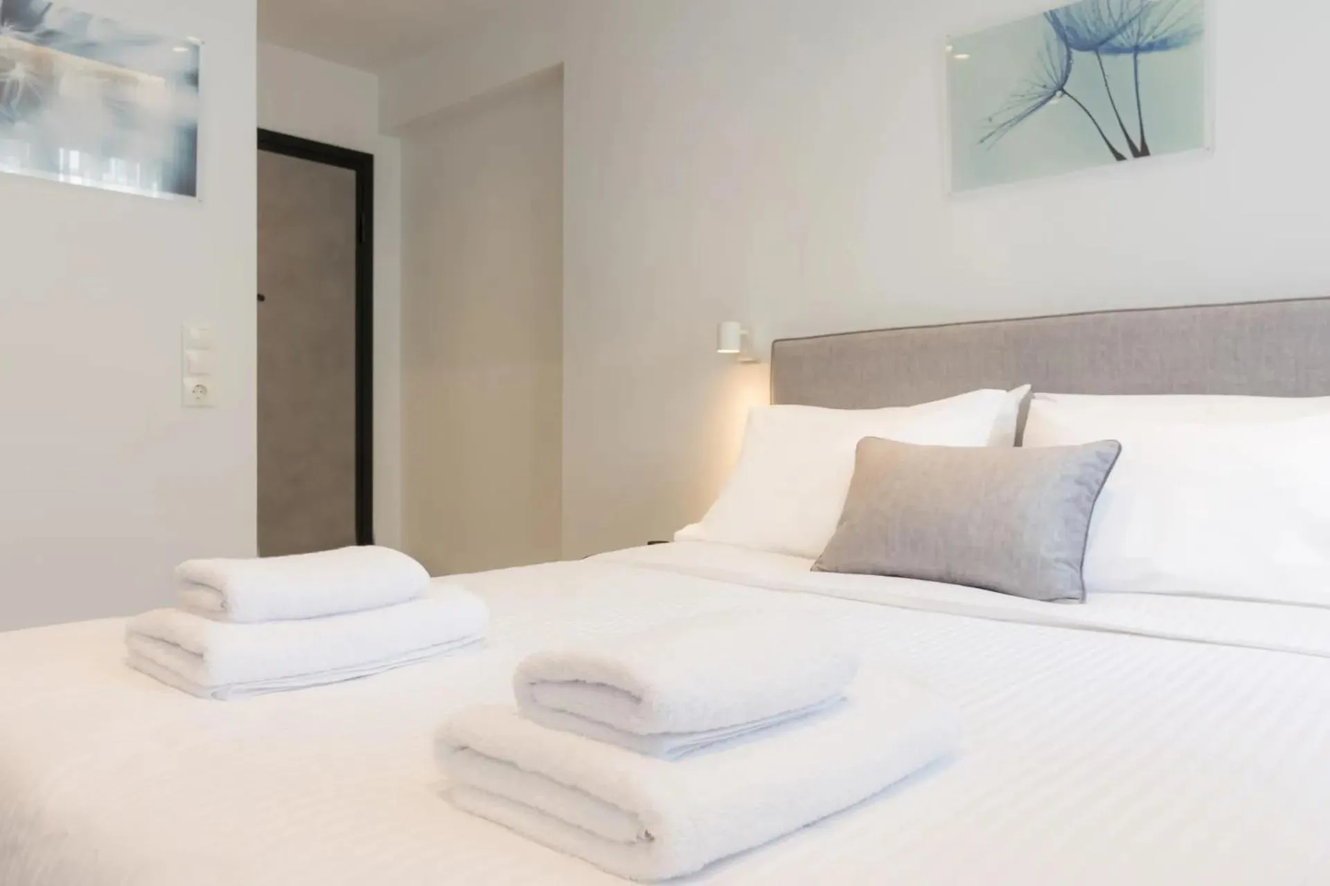 Bed in Athens Theatrou Apartments