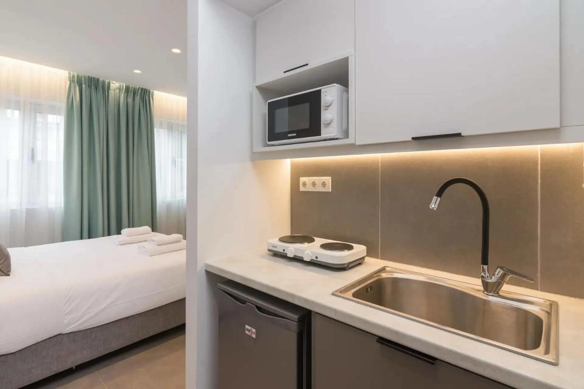 Bed in Athens Theatrou Apartments