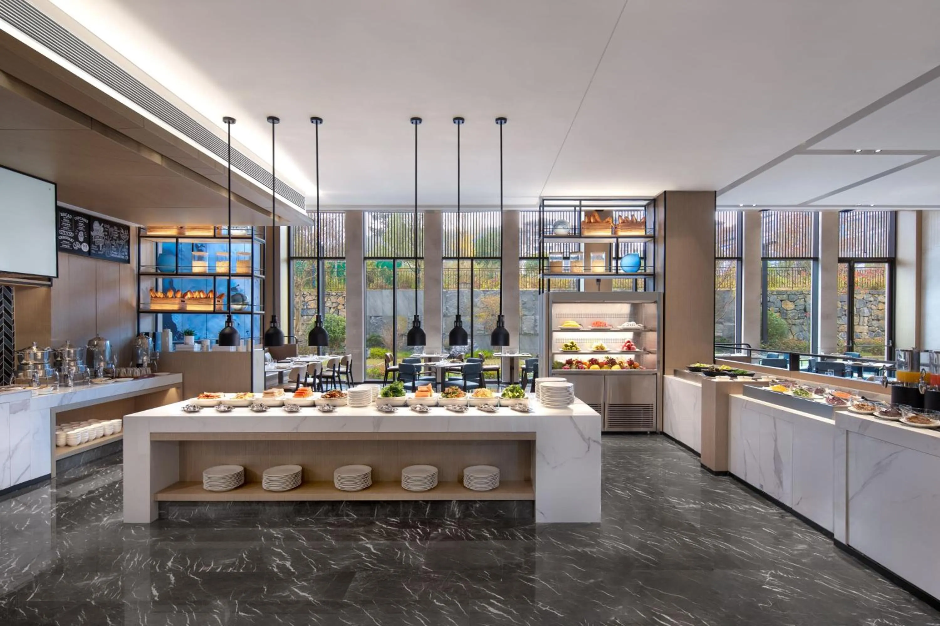 Restaurant/places to eat in Fairfield by Marriott Bijie