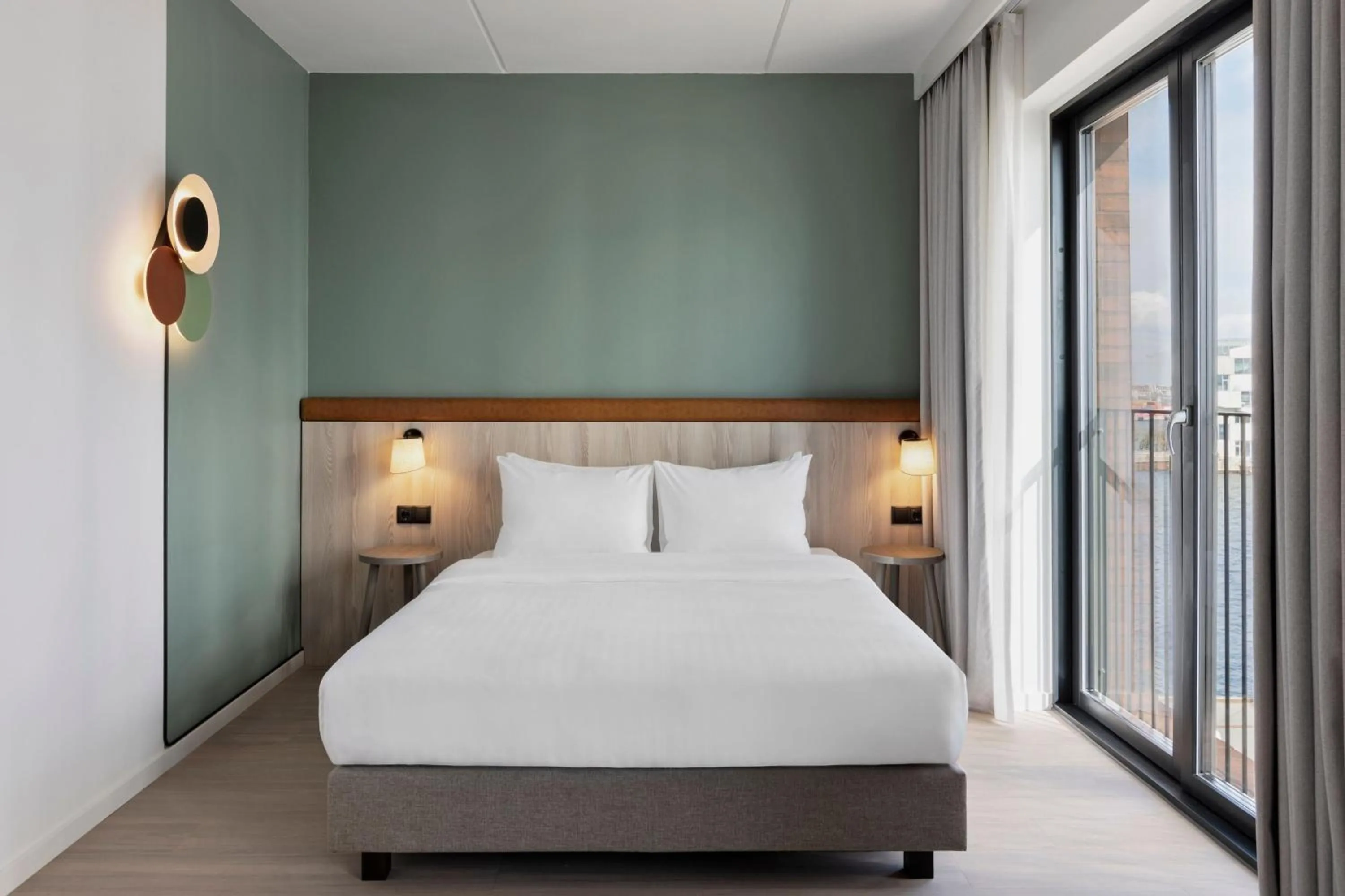 Photo of the whole room, Bed in Fairfield by Marriott Copenhagen Nordhavn