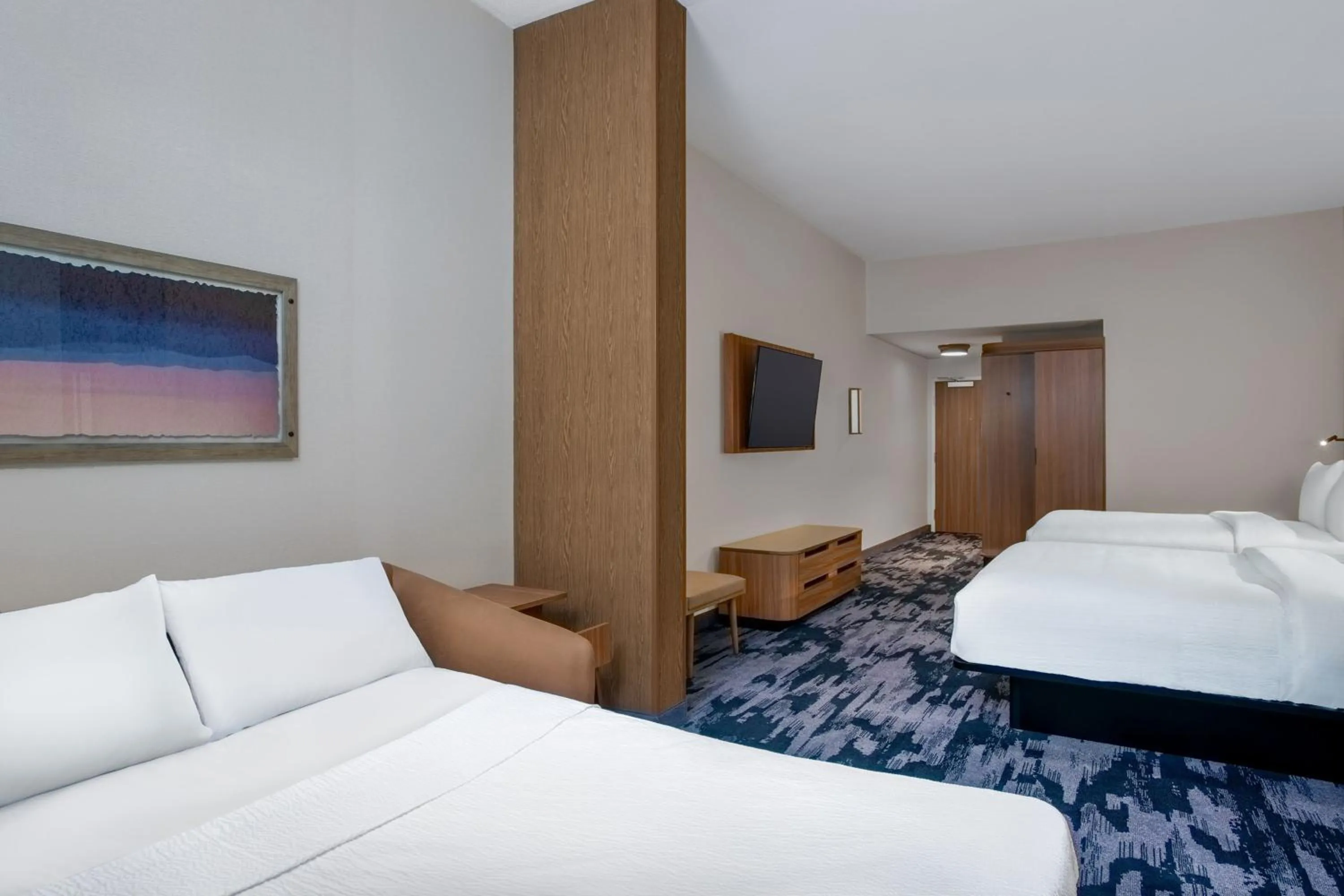 Photo of the whole room, Bed in Fairfield by Marriott Inn & Suites Indianapolis Plainfield