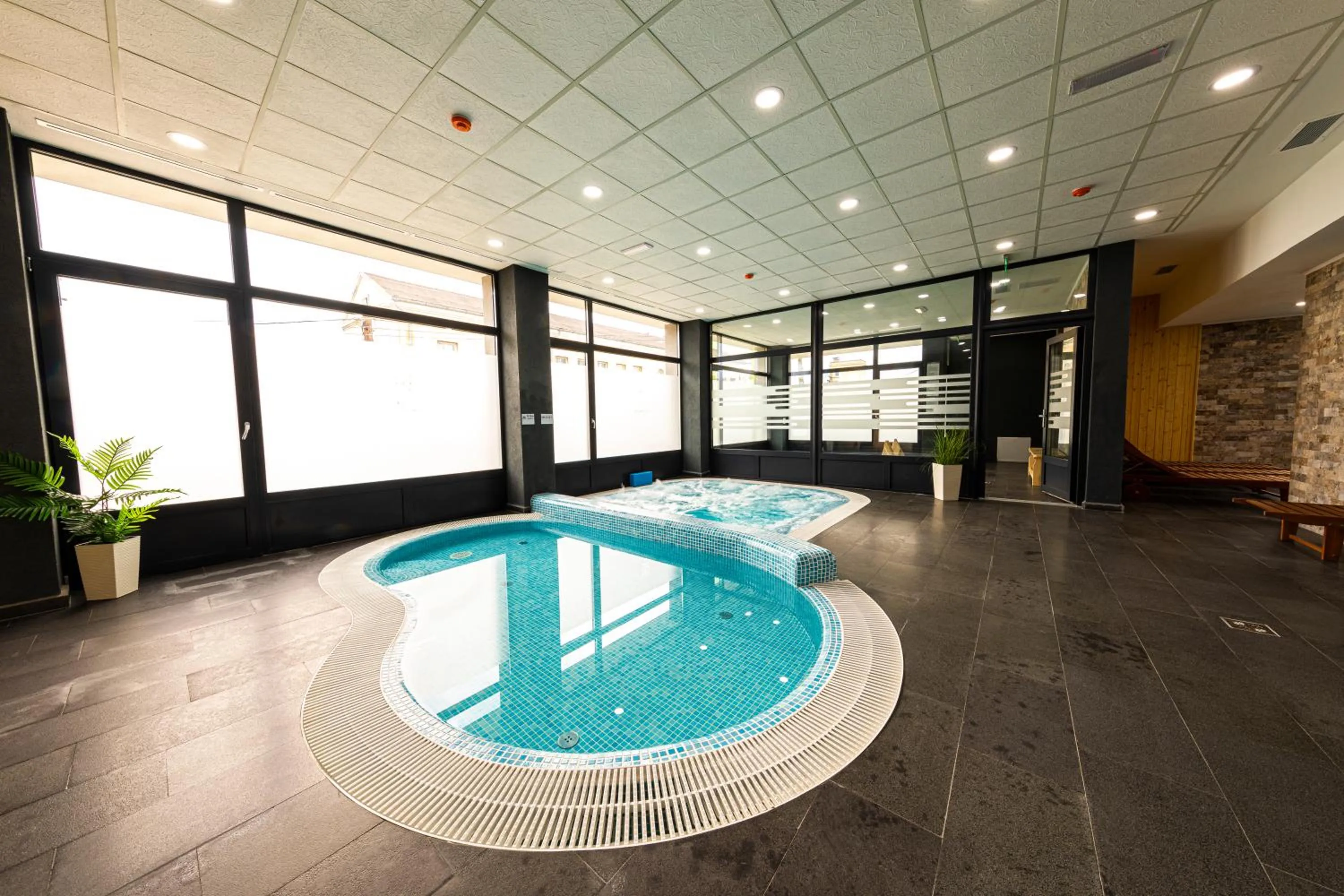 Hot Tub in Filo Hotel Wellness & Spa