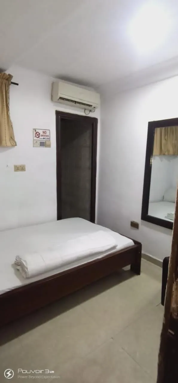 Bedroom, Bed in BEN AUTO Hotel