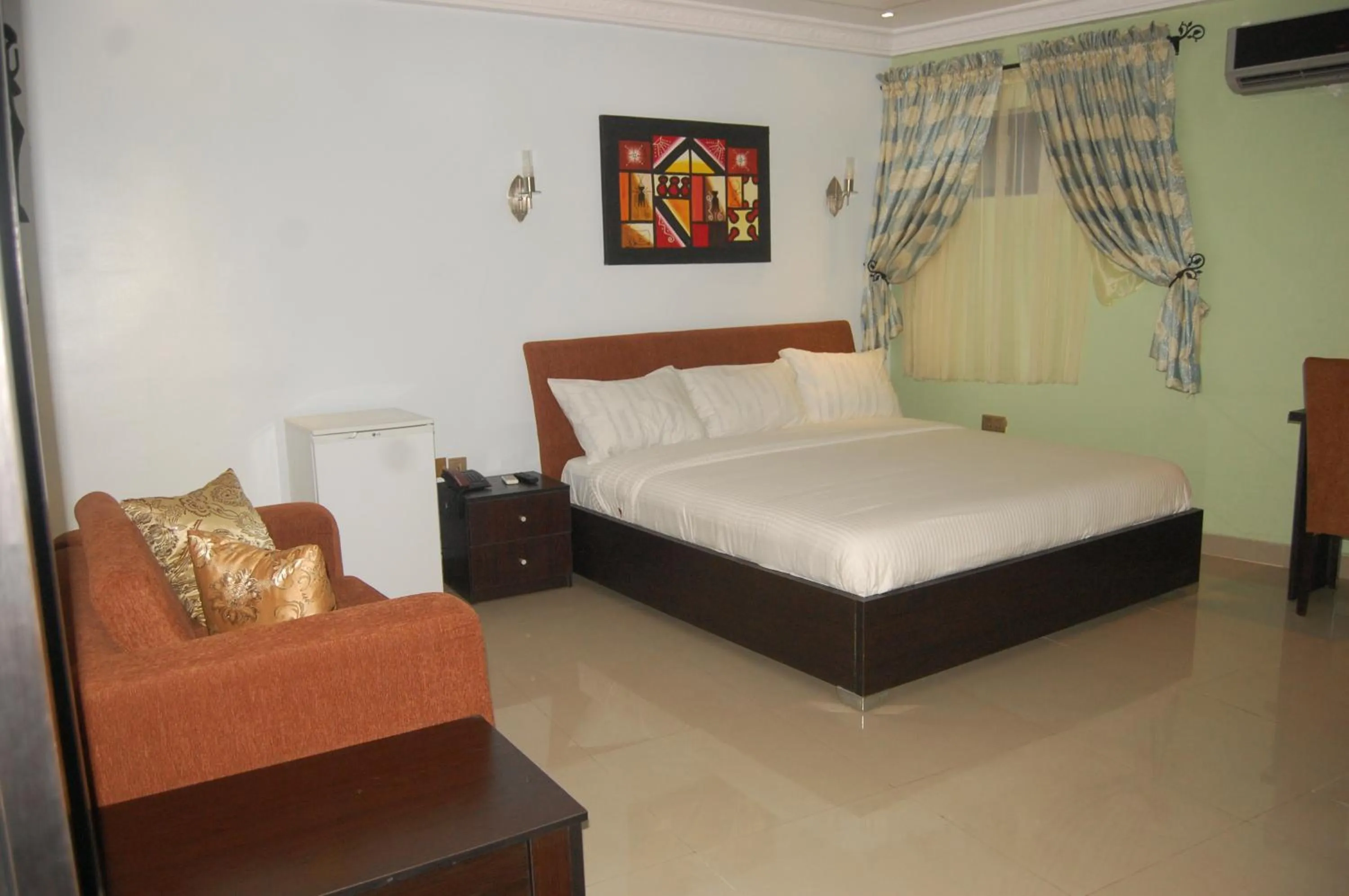 Photo of the whole room, Bed in BEN AUTO Hotel