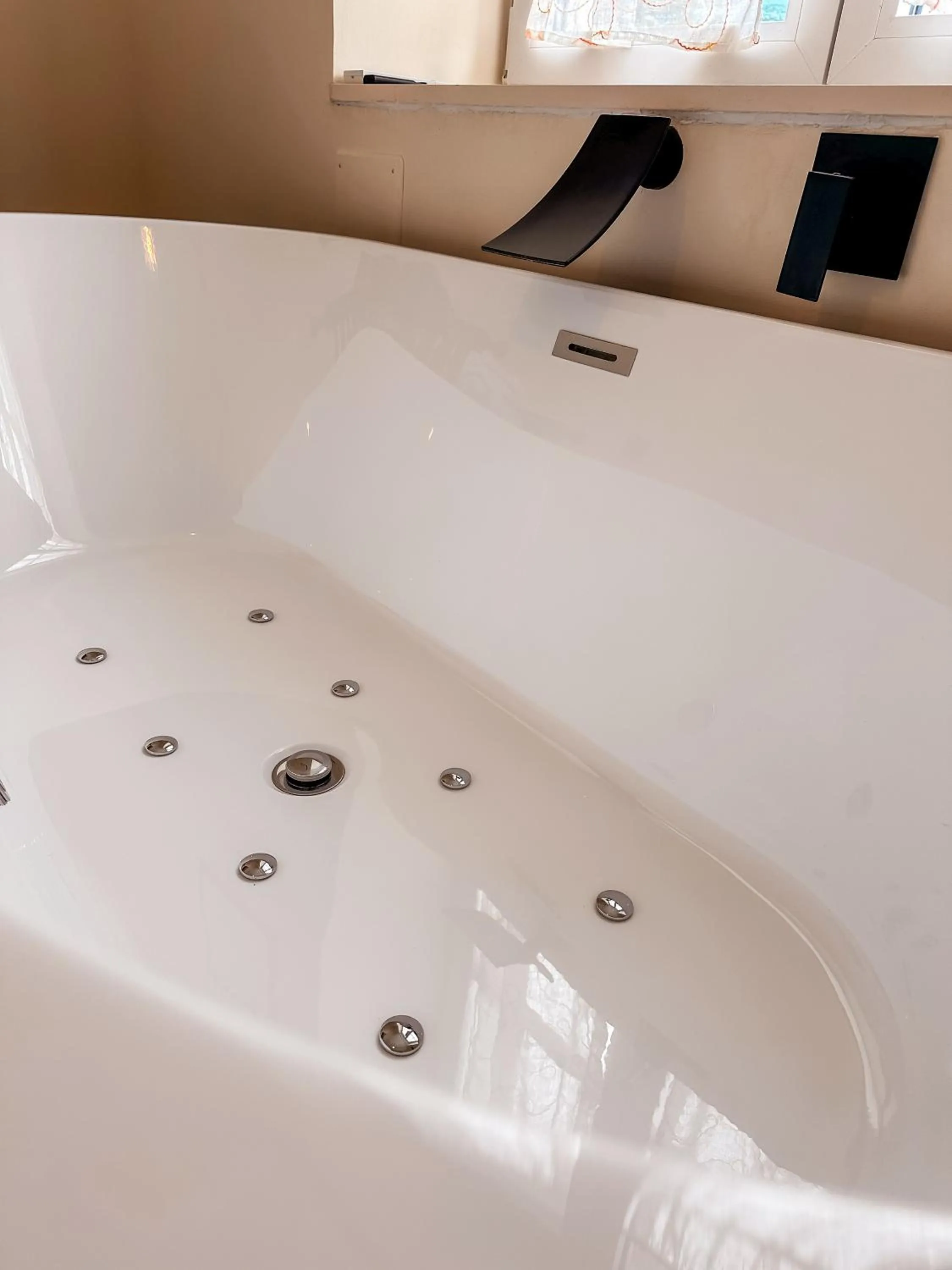 Hot Tub in Villa Gelsomino Exclusive House Adult Only