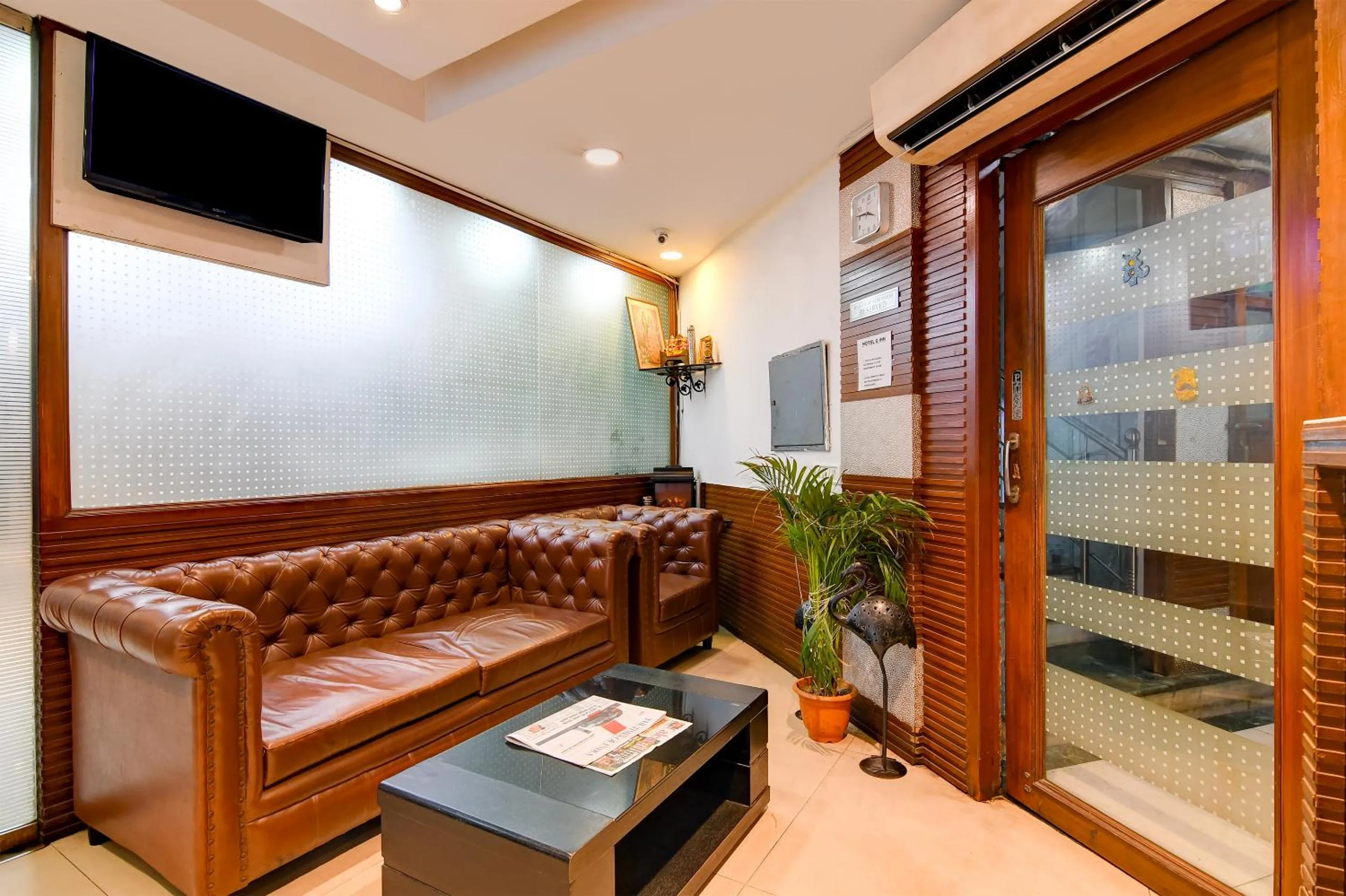 Seating area in Hotel Q Inn