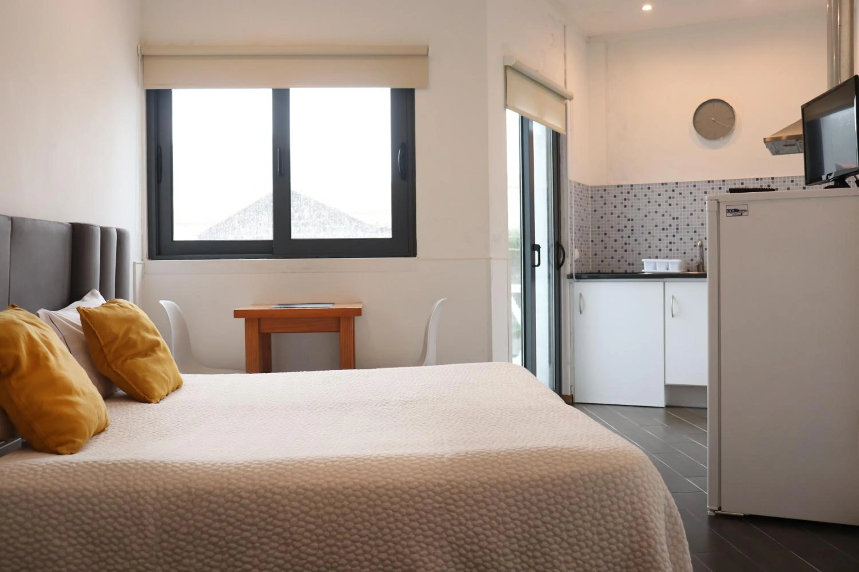 Bed in Faial Marina Apartments 1