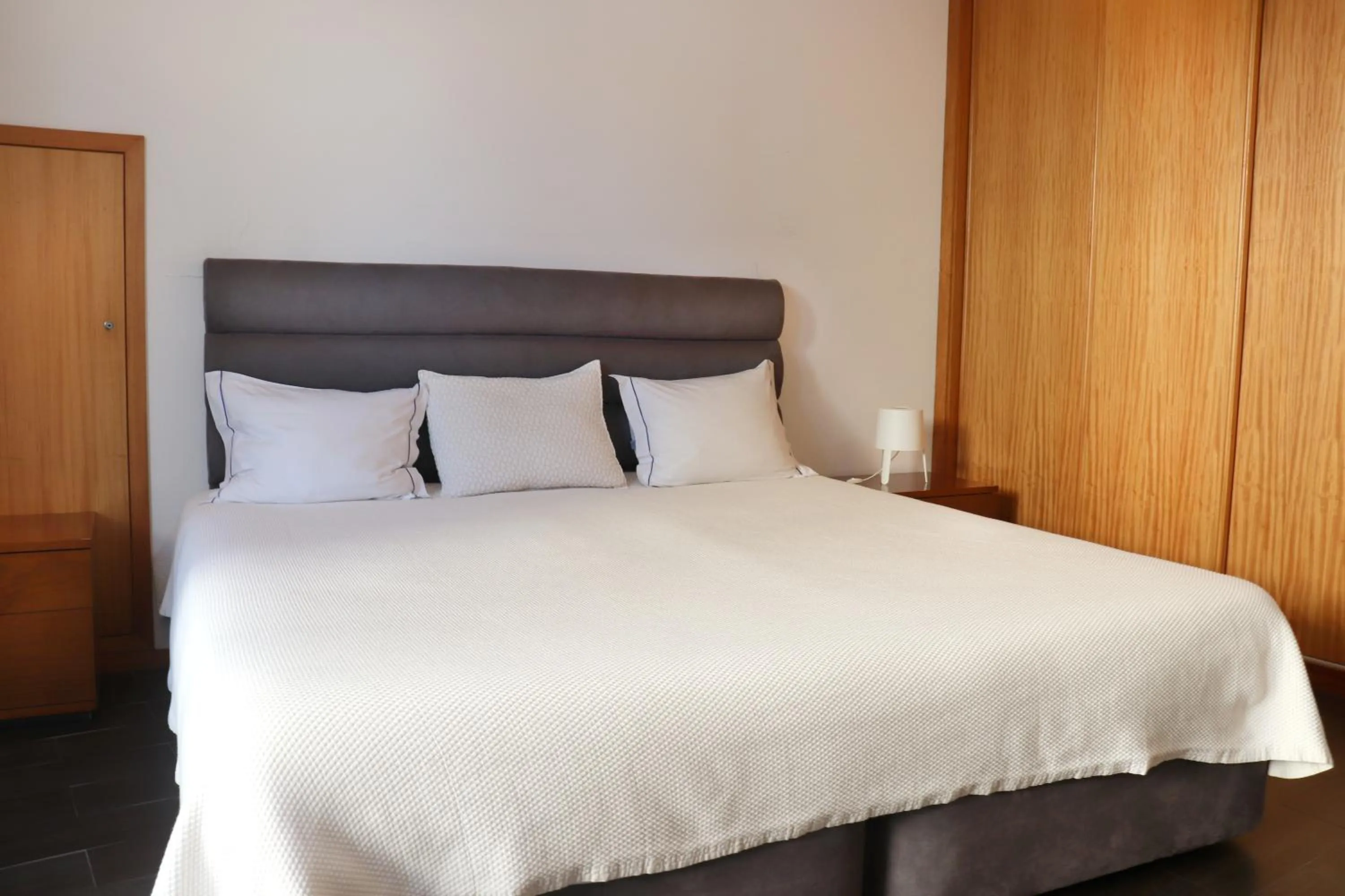 Bed in Faial Marina Apartments 1