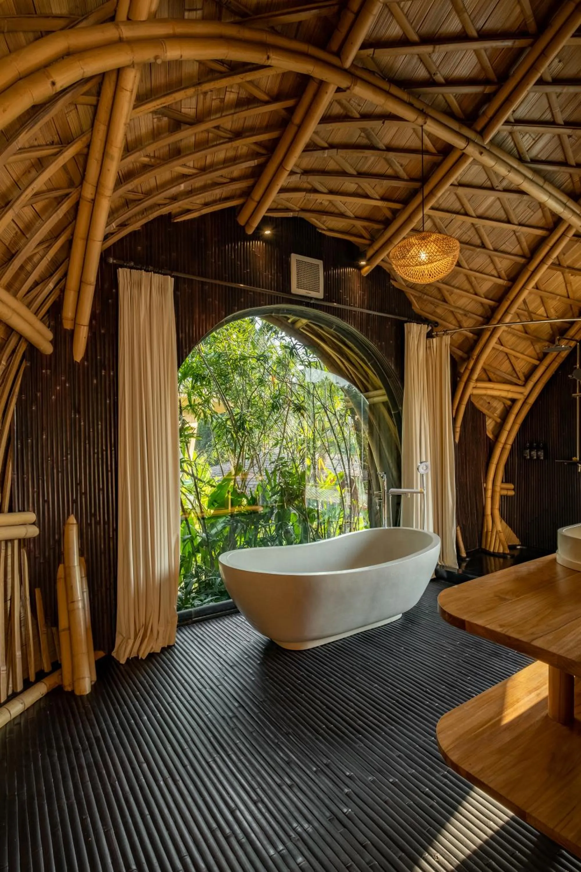 Hot Tub in Jungleight Bali