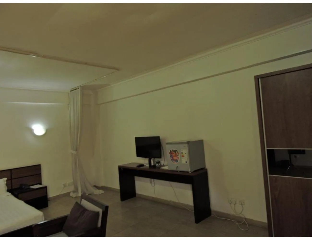 TV and multimedia in Sky Hotel Nairobi