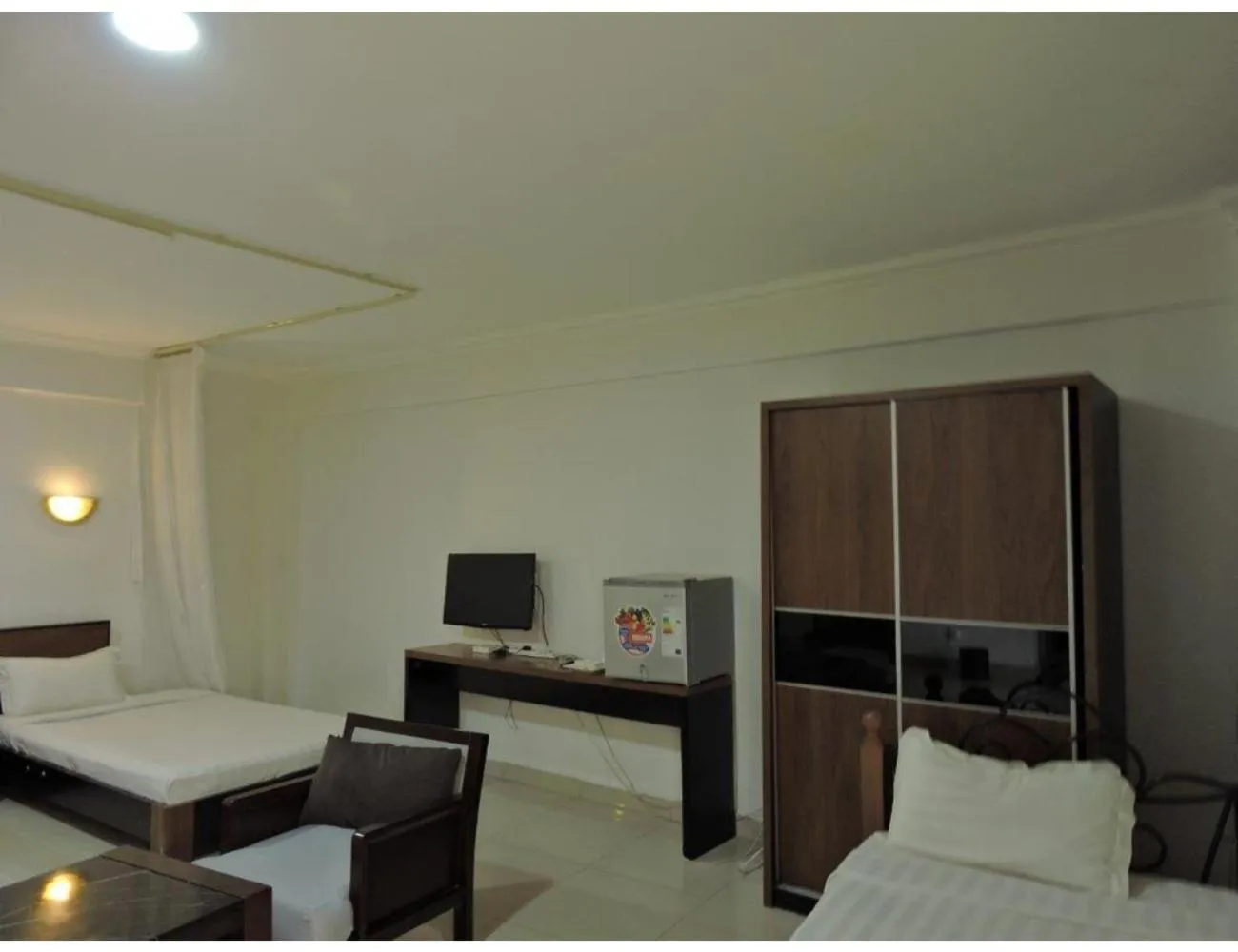 TV and multimedia in Sky Hotel Nairobi