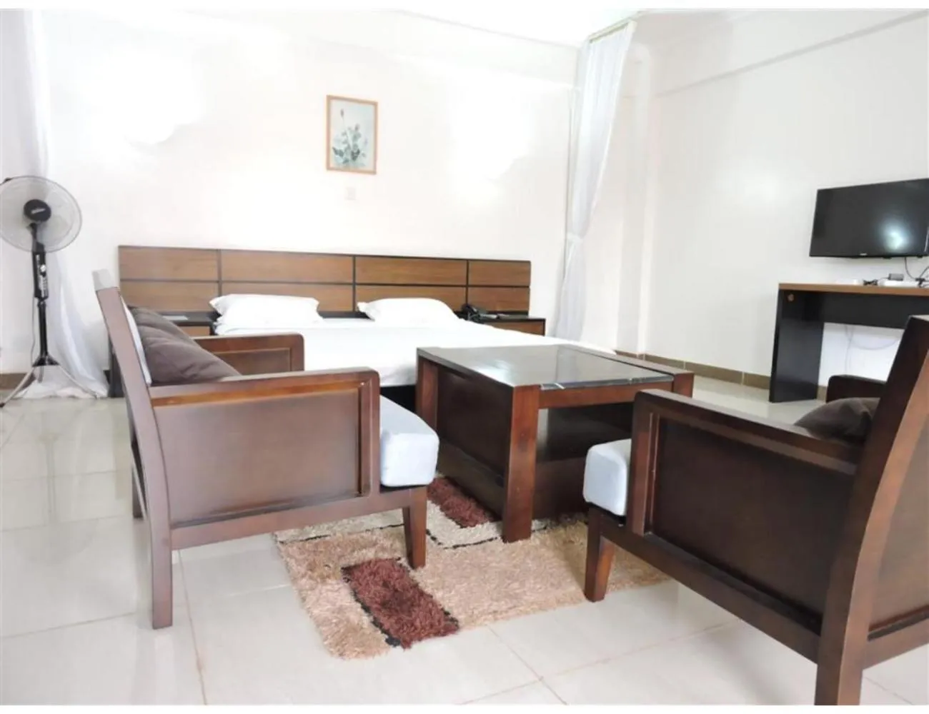 Photo of the whole room in Sky Hotel Nairobi