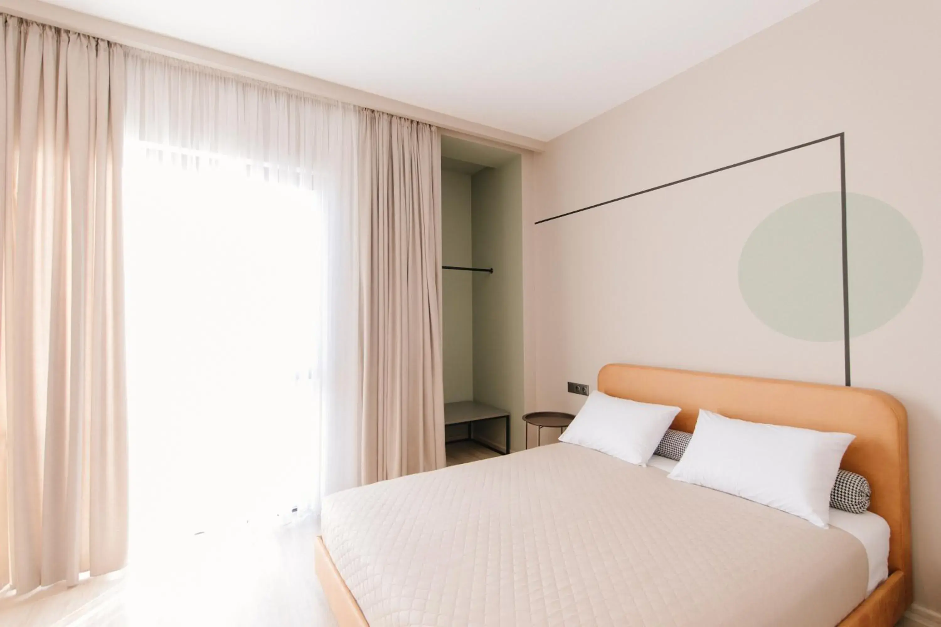 Single Room with Balcony - single occupancy in Doors Hotel Single Room with Balcony - single occupancy in Doors Hotel