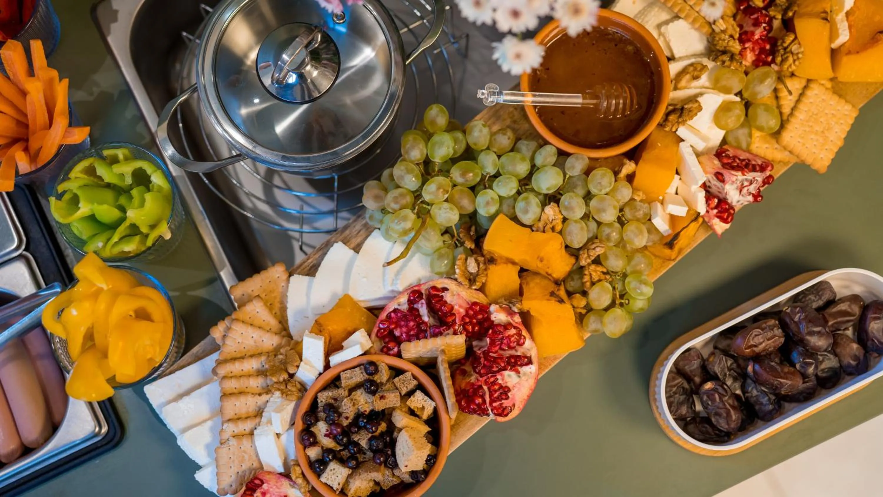 Food and drinks in Doors Boutique Hotel