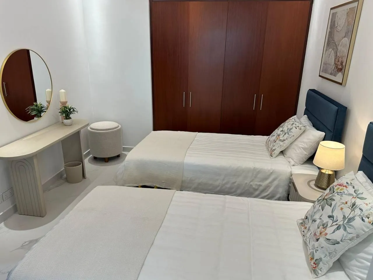 Bed in Al Mesk Tower - Dubai Marina by Golden Casa