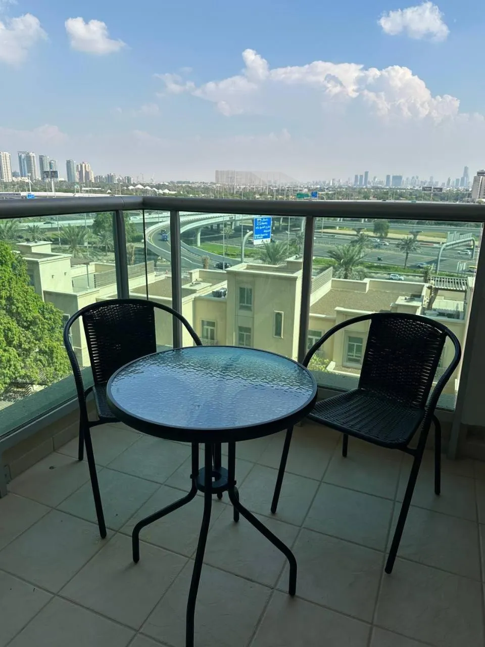 Patio in Al Mesk Tower - Dubai Marina by Golden Casa