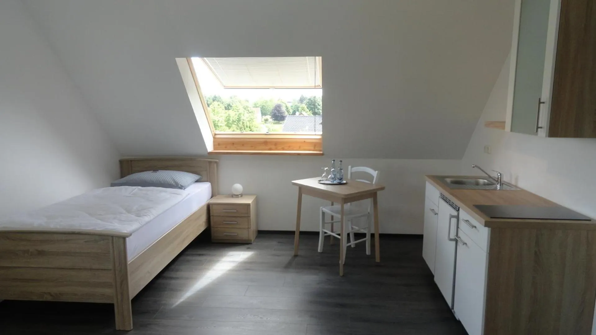 Bedroom, Bed in Bennetts Restaurant und Hotel