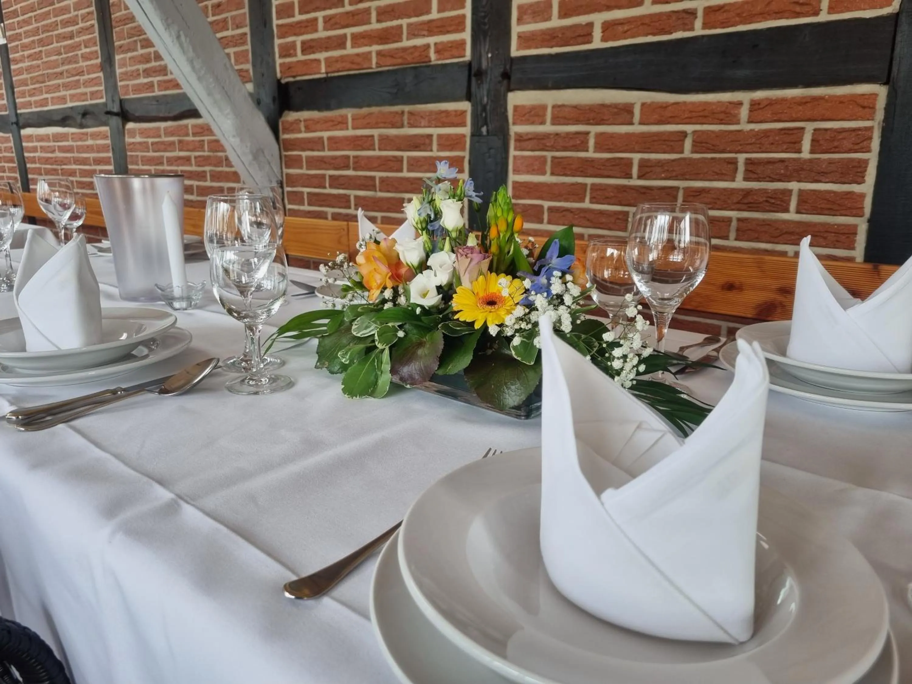 Restaurant/places to eat in Bennetts Restaurant und Hotel