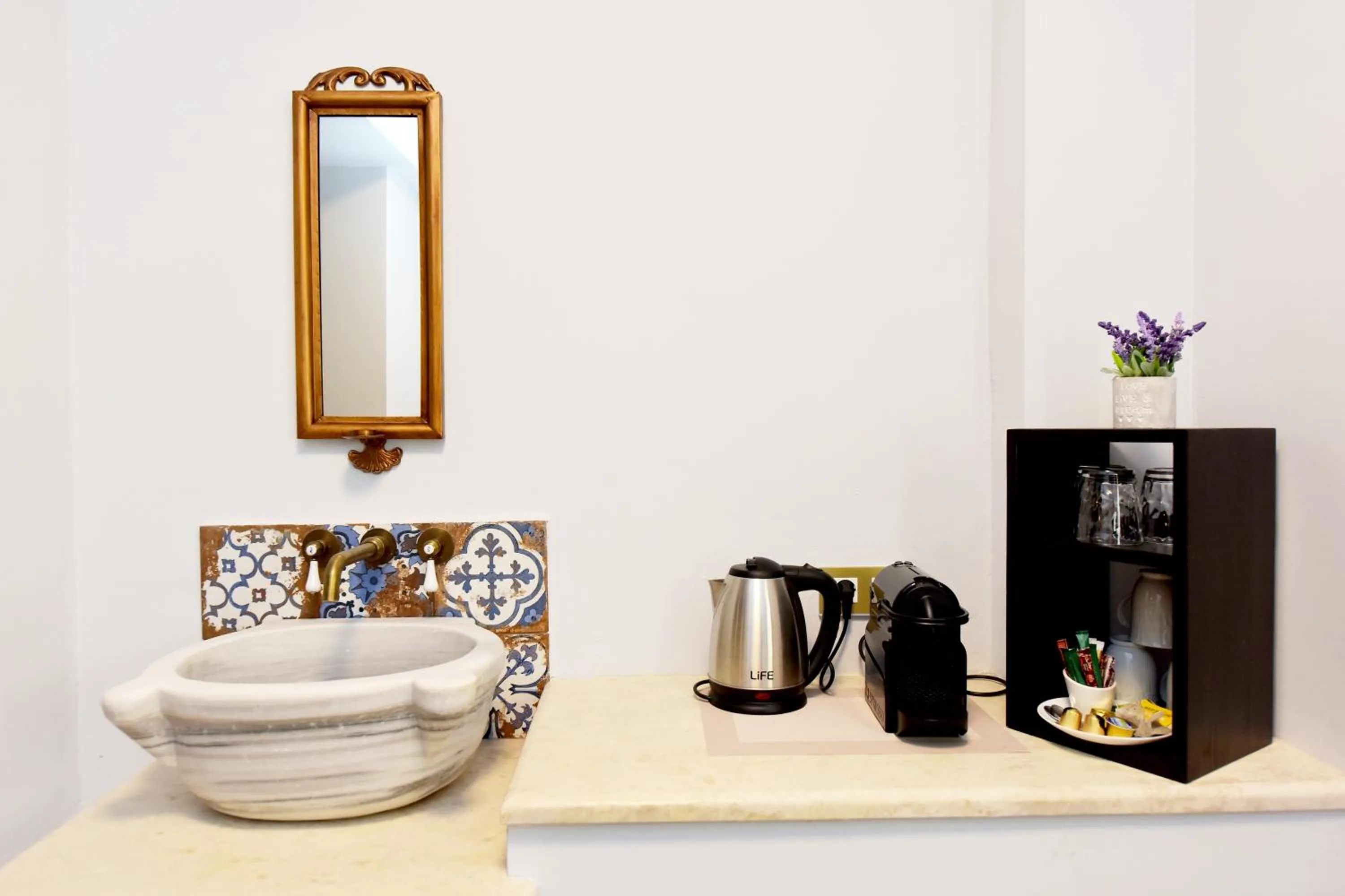 Coffee/tea facilities in Elaia-Fos