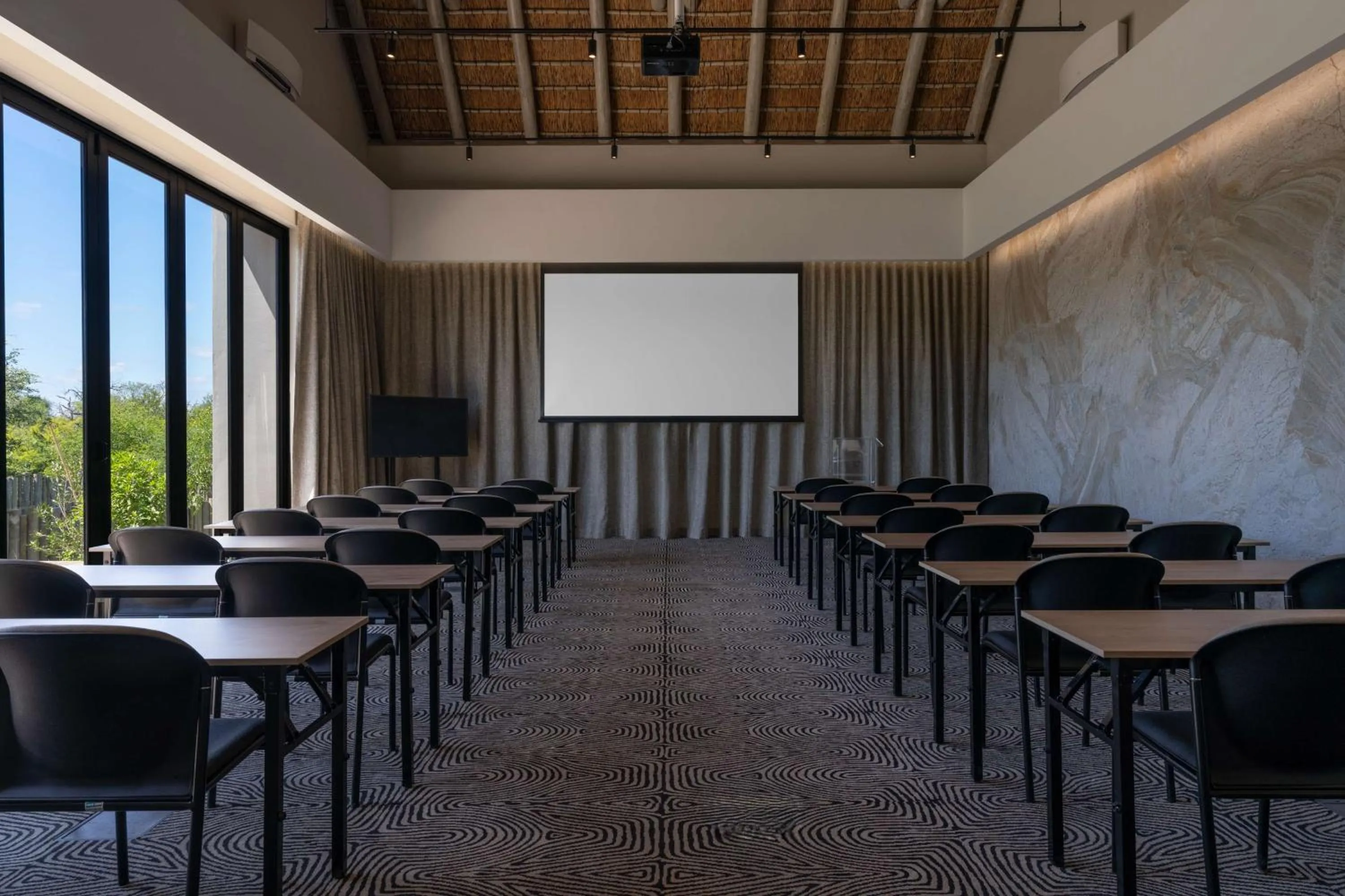 Meeting/conference room in Radisson Safari Hotel Hoedspruit