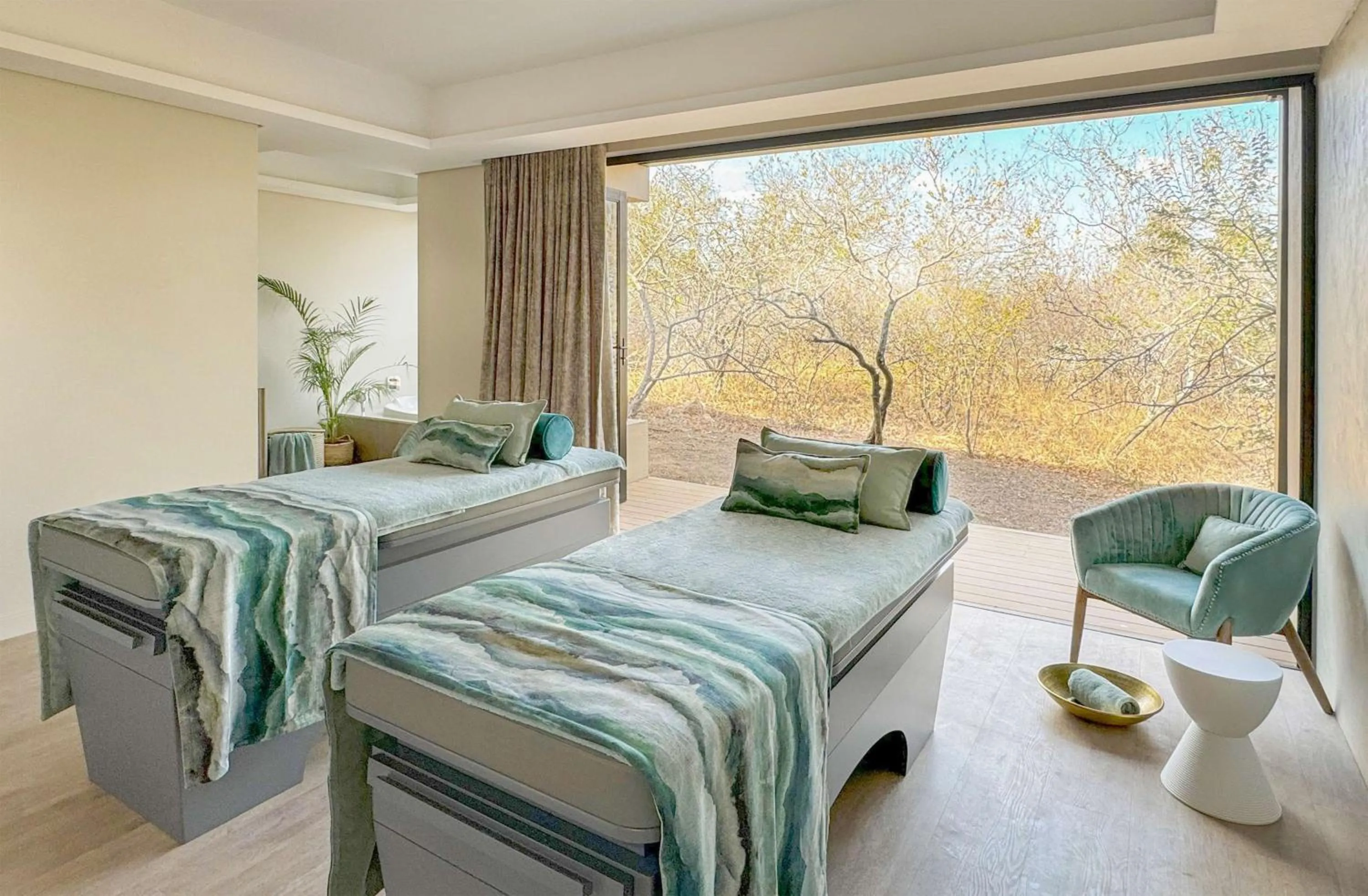 Spa and wellness centre/facilities, Bed in Radisson Safari Hotel Hoedspruit