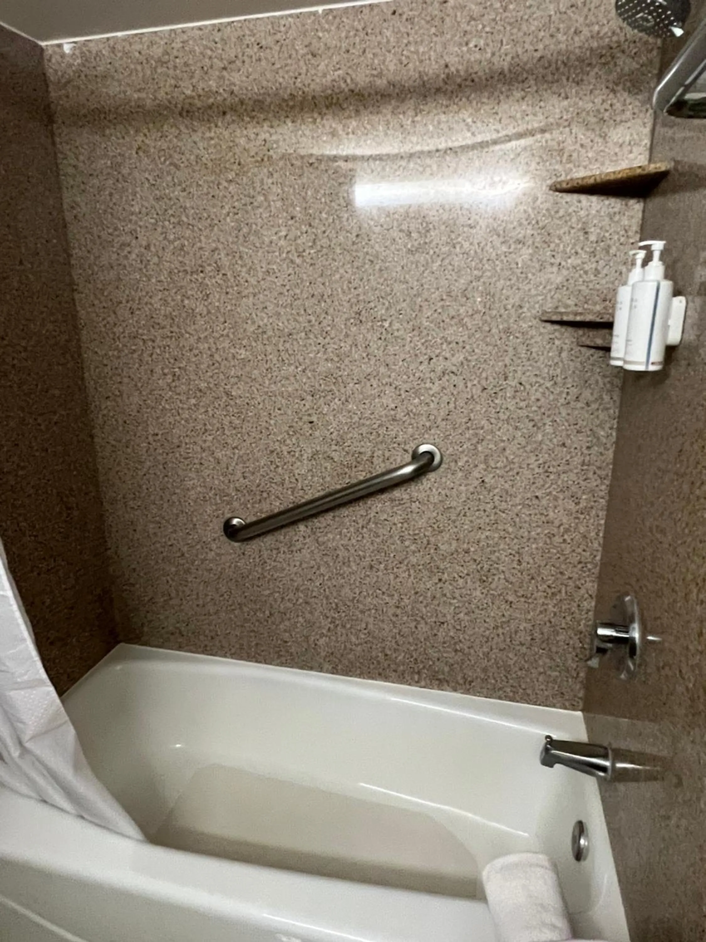 Shower in Hotel Xola