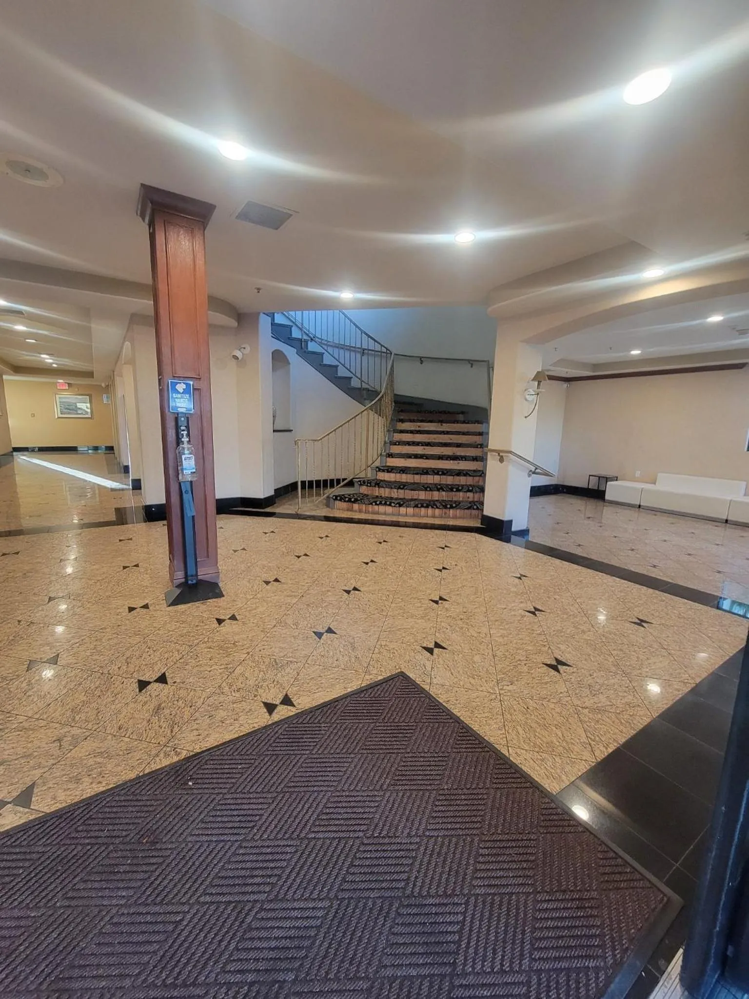 Facade/entrance in Hotel Xola