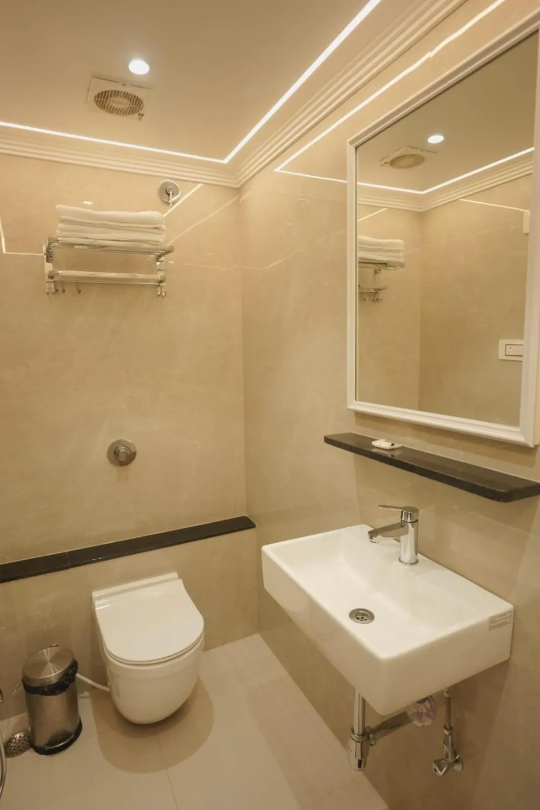 Shri Ram Paying Guest House Premium Rooms