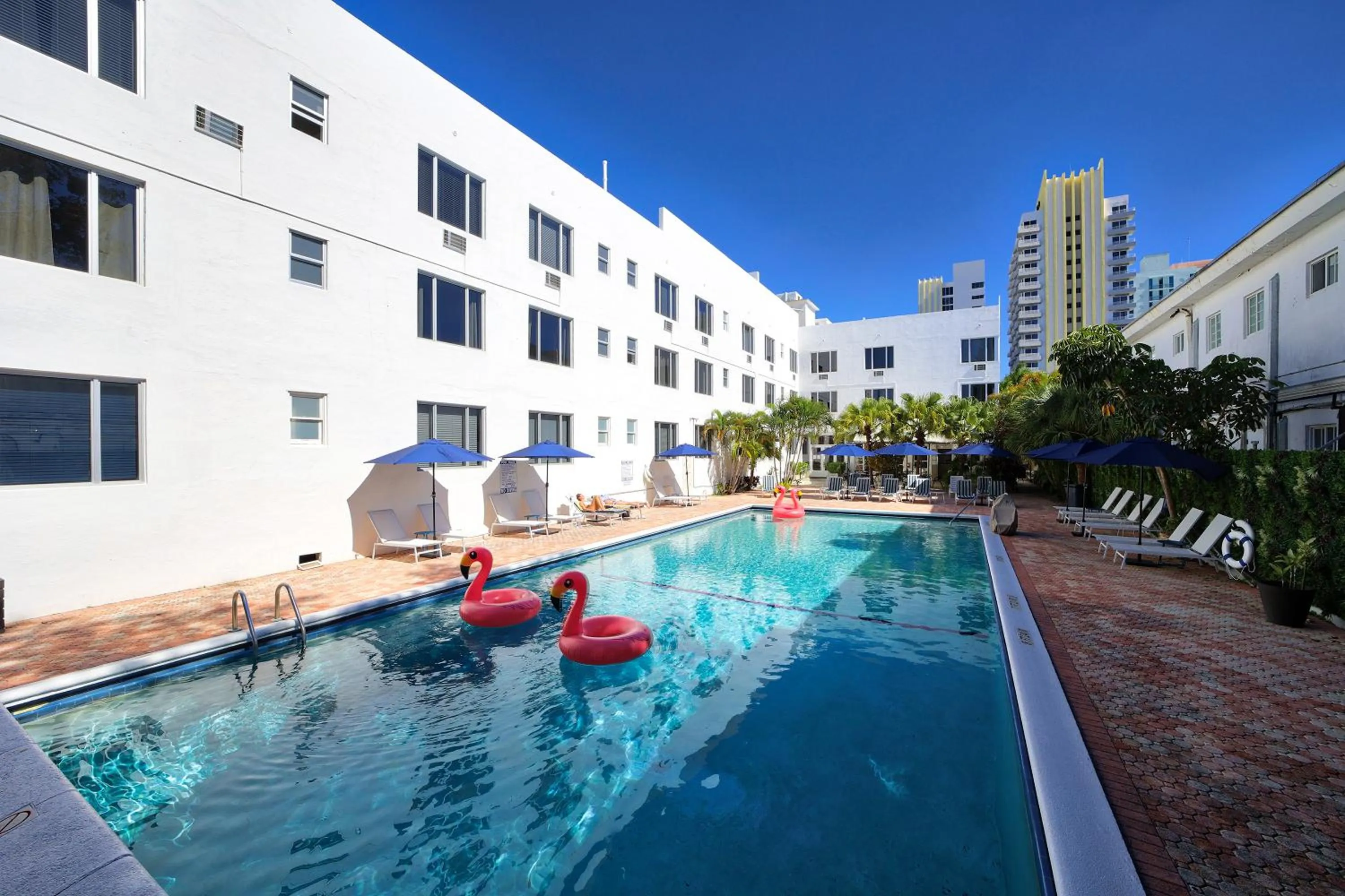 Property building in Tropics Hotel Miami Beach