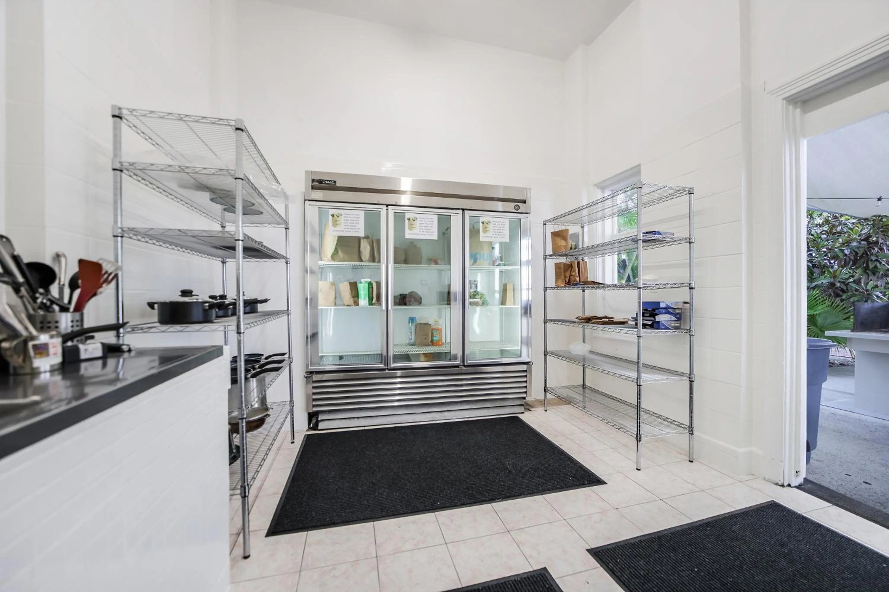 Communal kitchen in Tropics Hotel Miami Beach