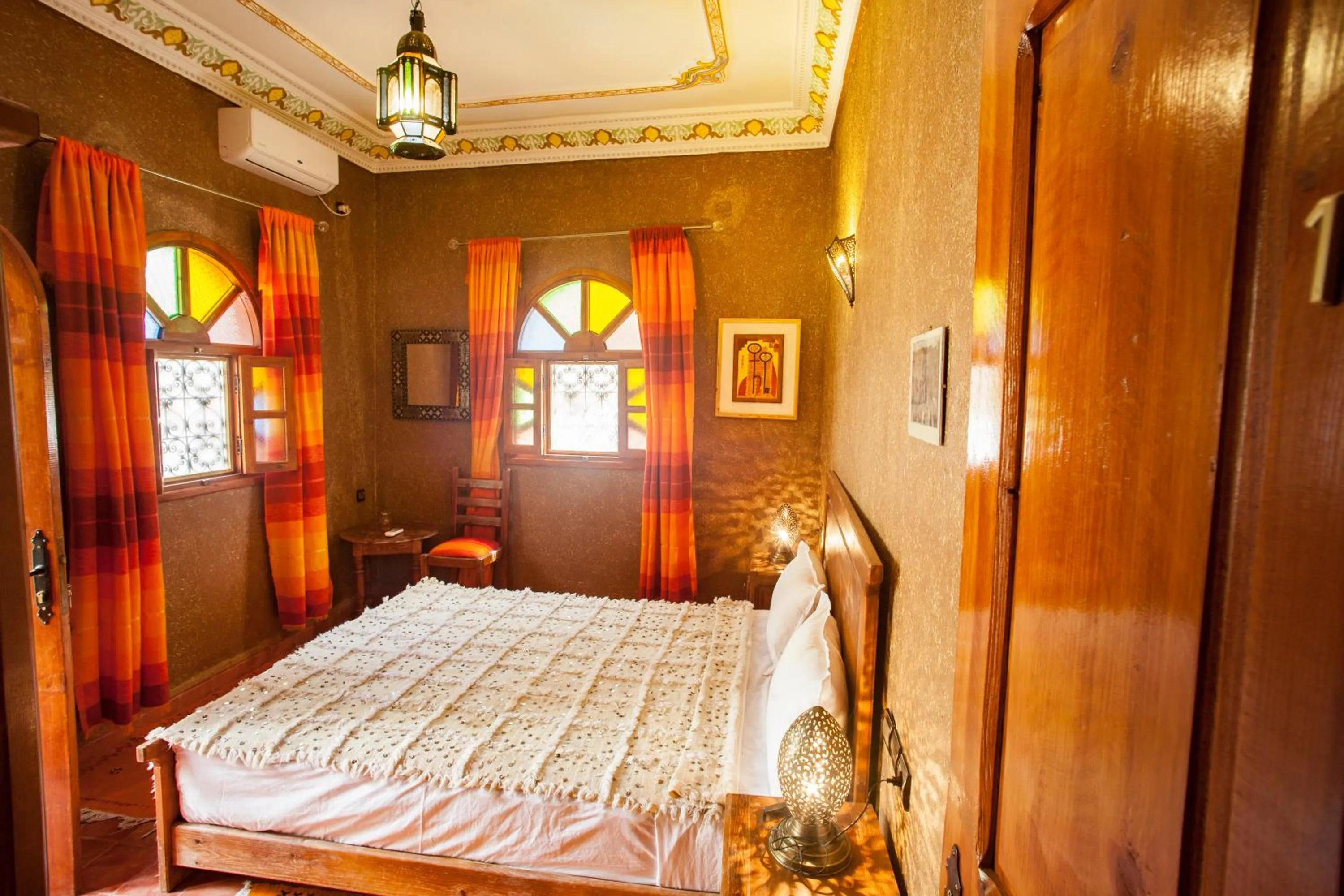 Bedroom, Bed in Riad Soleil du Monde