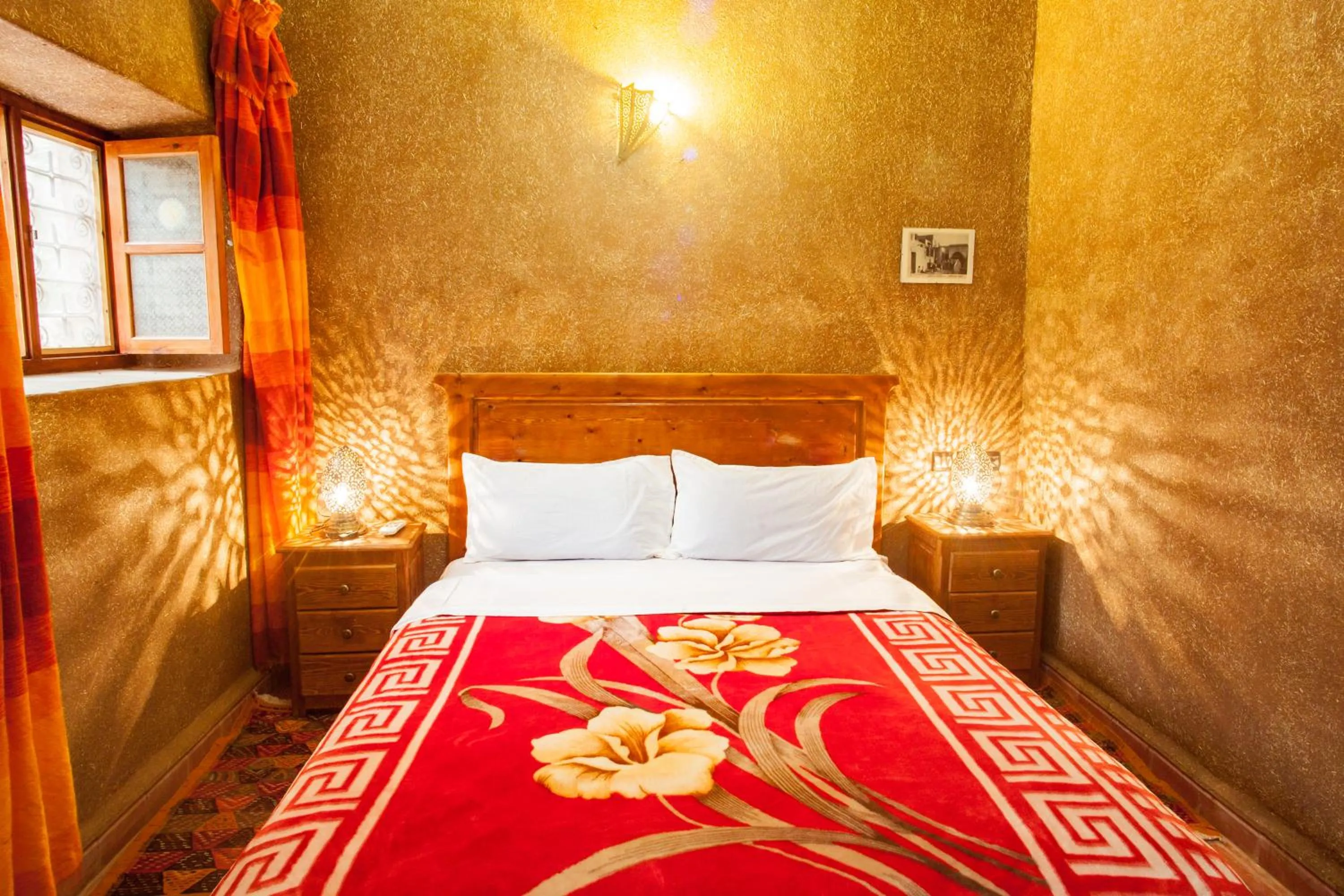 Bedroom, Bed in Riad Soleil du Monde