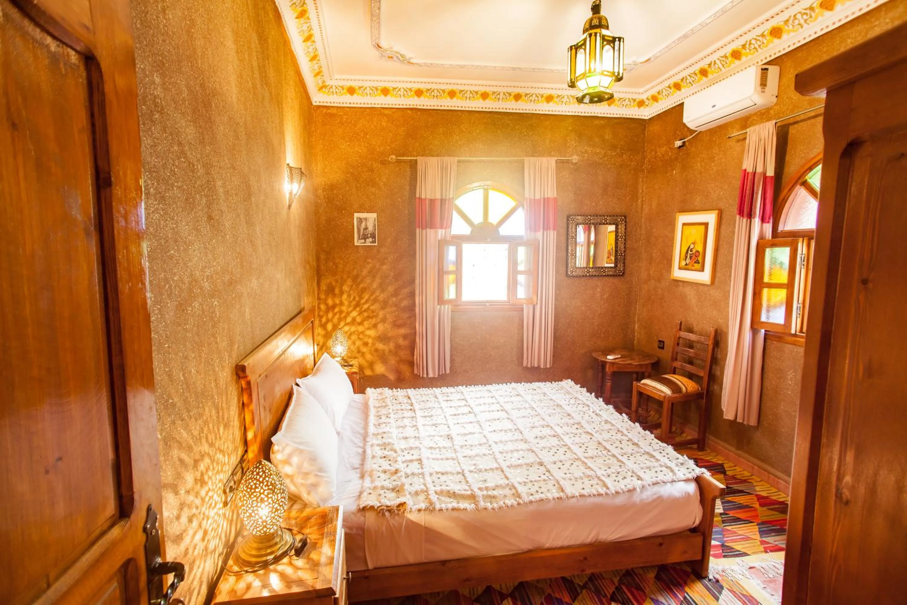 Bedroom, Bed in Riad Soleil du Monde