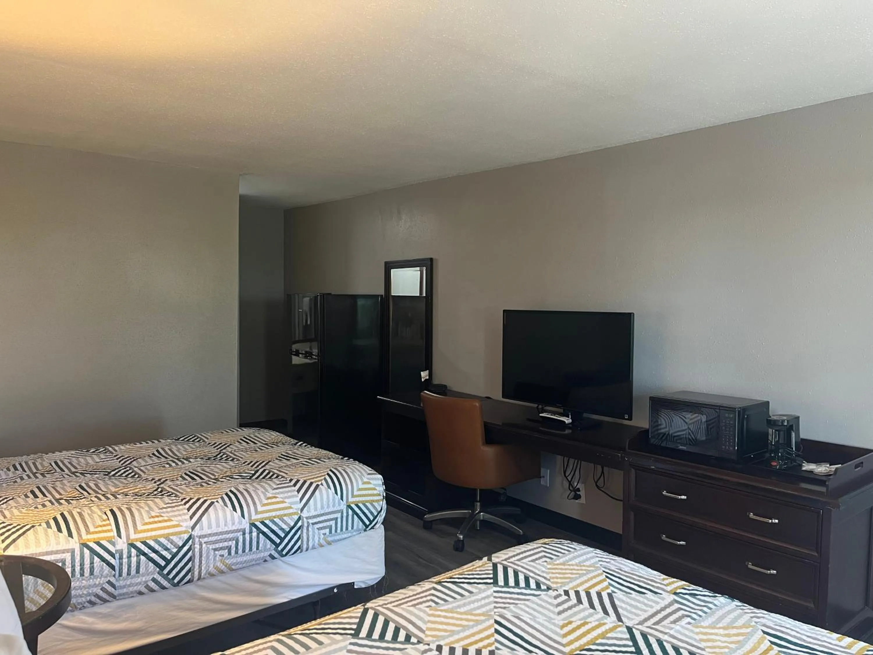 Bedroom, Bed in Motel 6 Borger, TX Boom Town